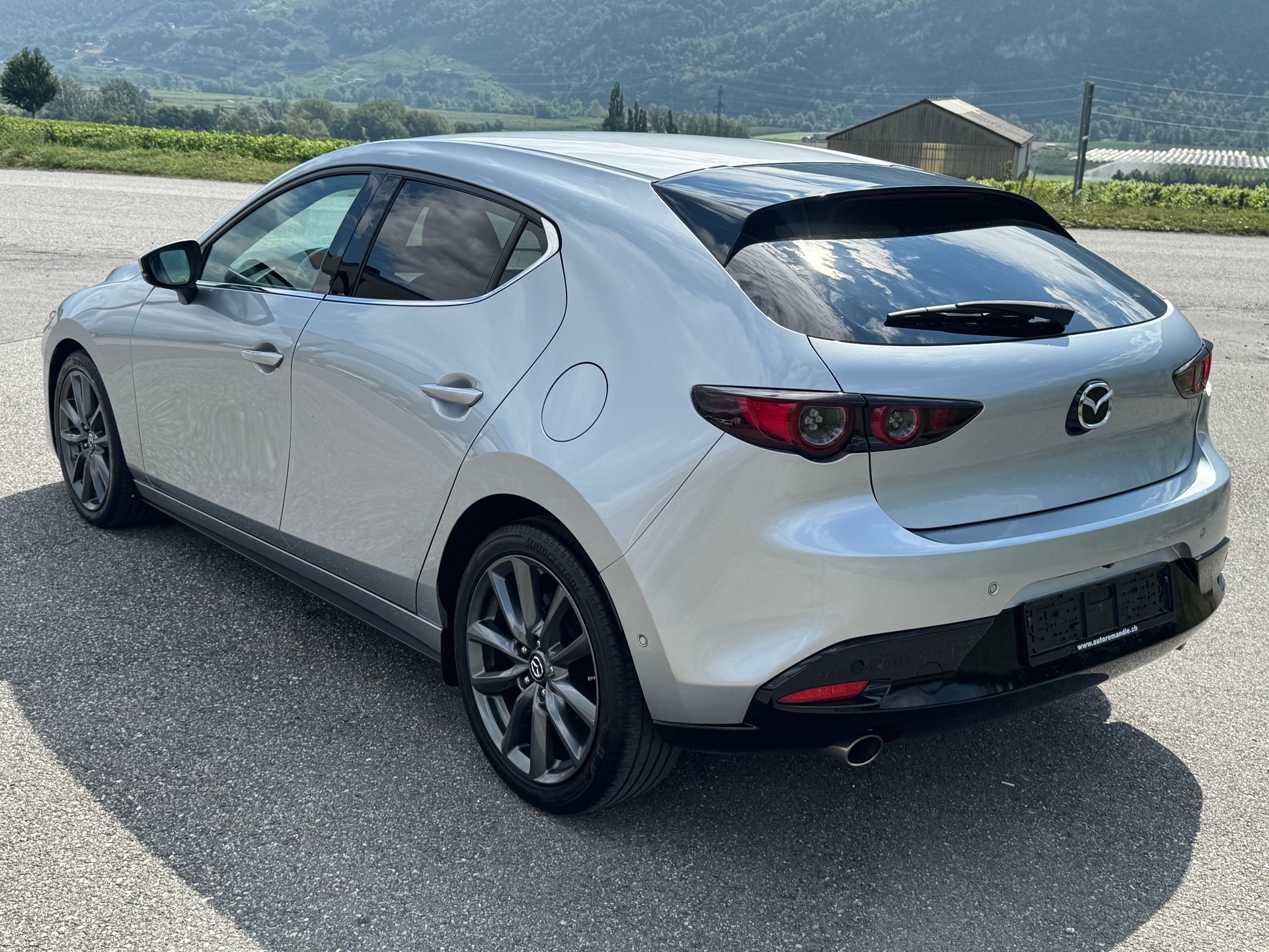 MAZDA 3 Hatchback SKYACTIV-G M Hybrid 122 Ambition-image-3