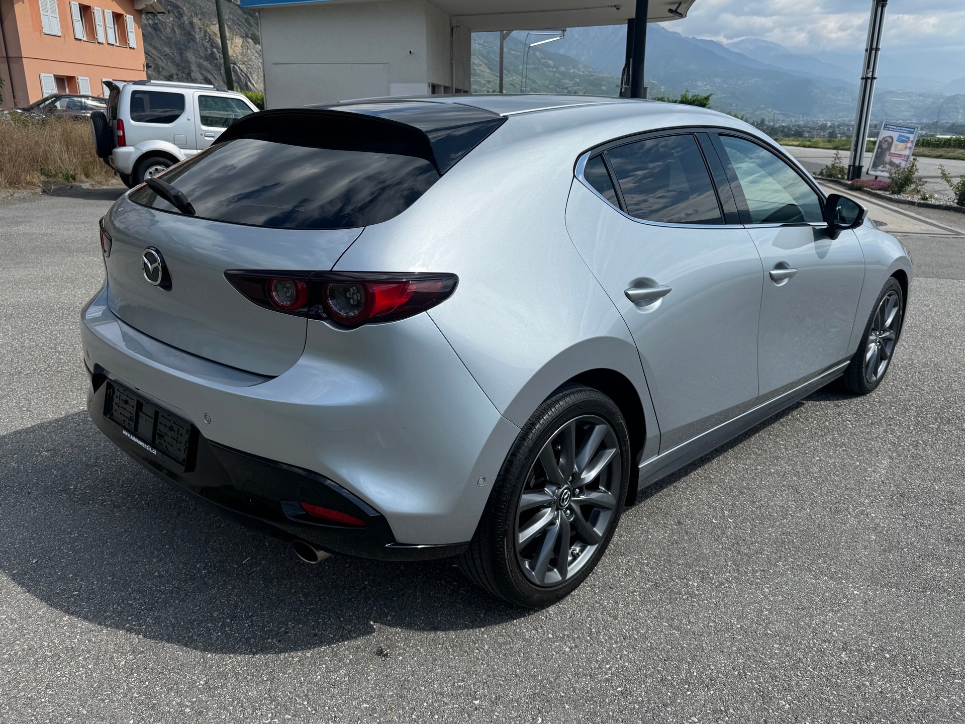 MAZDA 3 Hatchback SKYACTIV-G M Hybrid 122 Ambition-image-2
