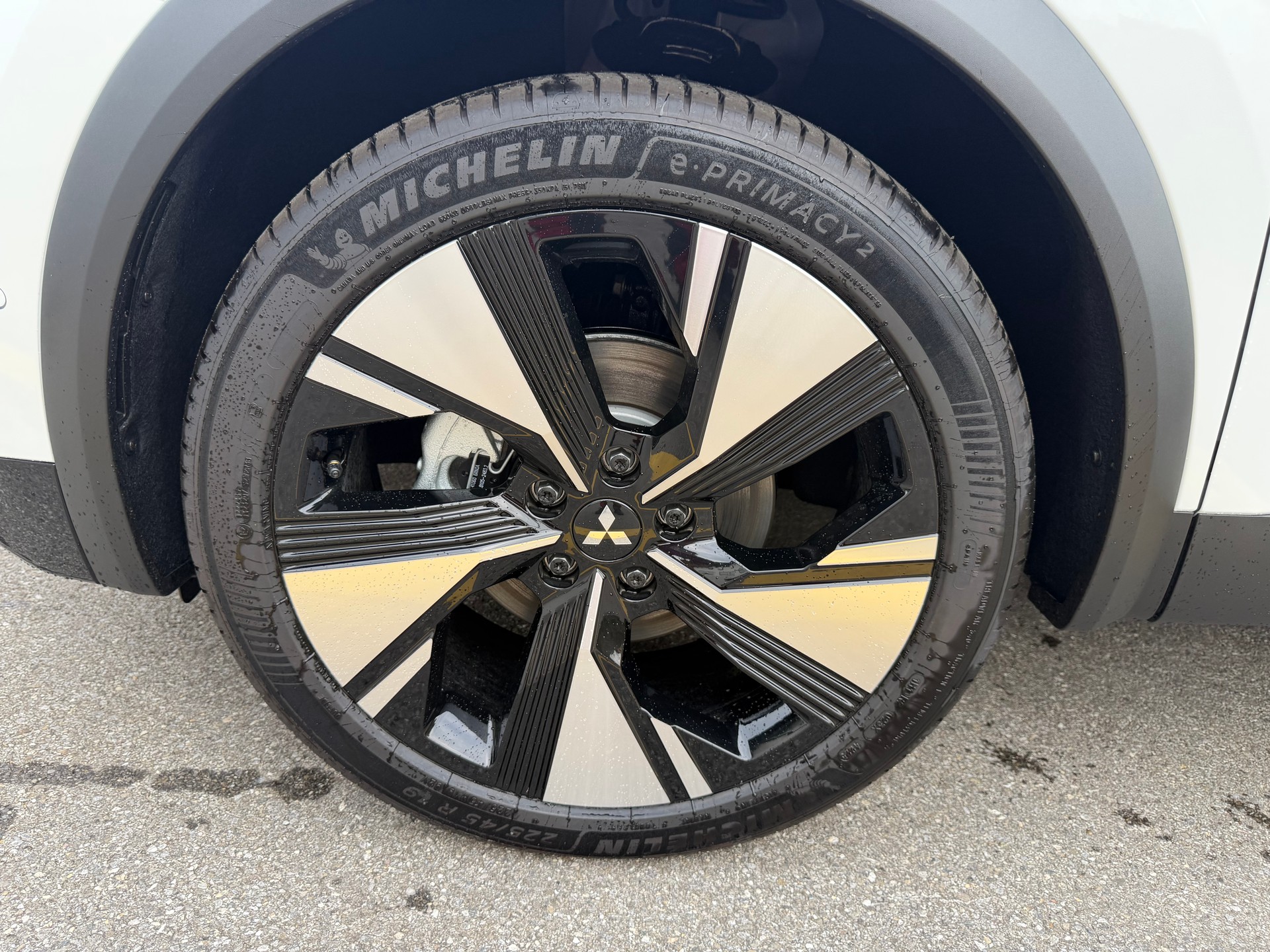 MITSUBISHI Grandis 1.8 HEV Instyle-image-5