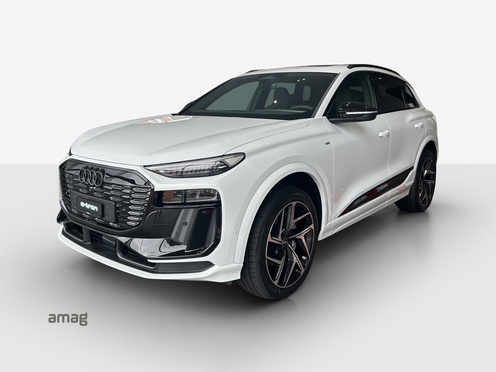 AUDI Q6 e-tron quattro