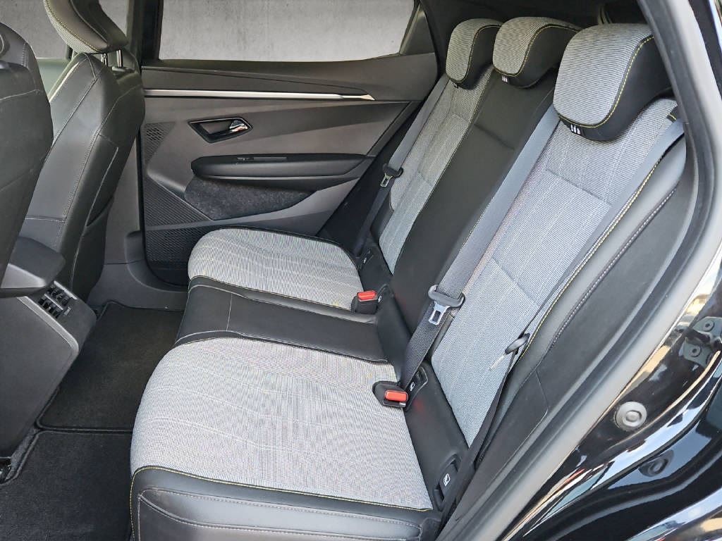 RENAULT Mégane E-Tech techno-image-5