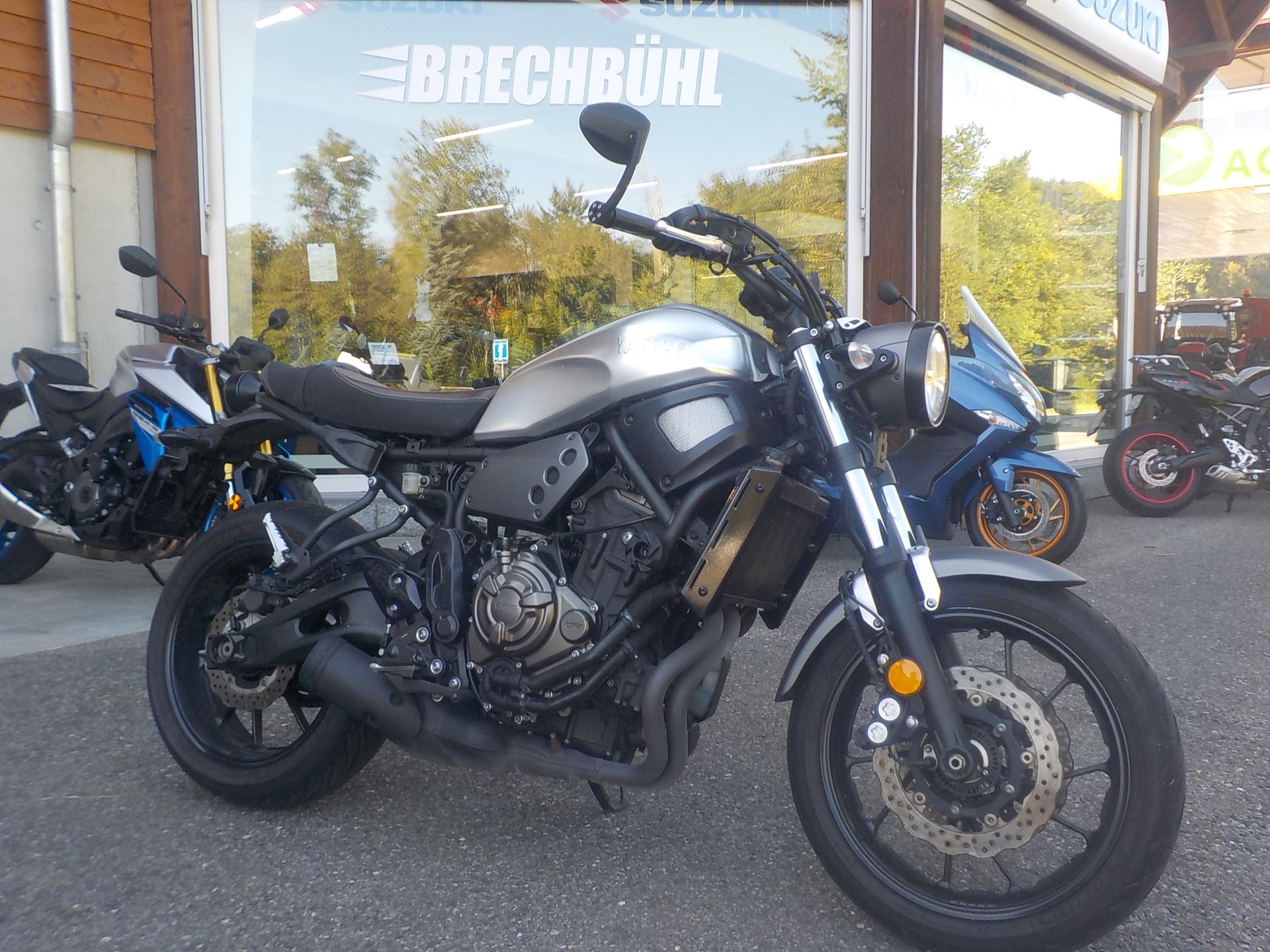 YAMAHA XSR 700
