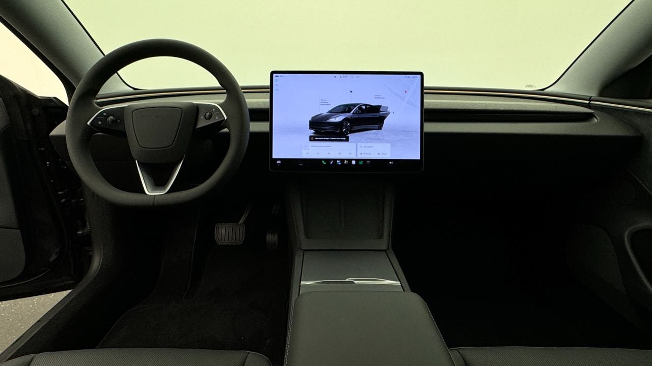 TESLA Model 3 Long Range Dual Motor AWD-image-5