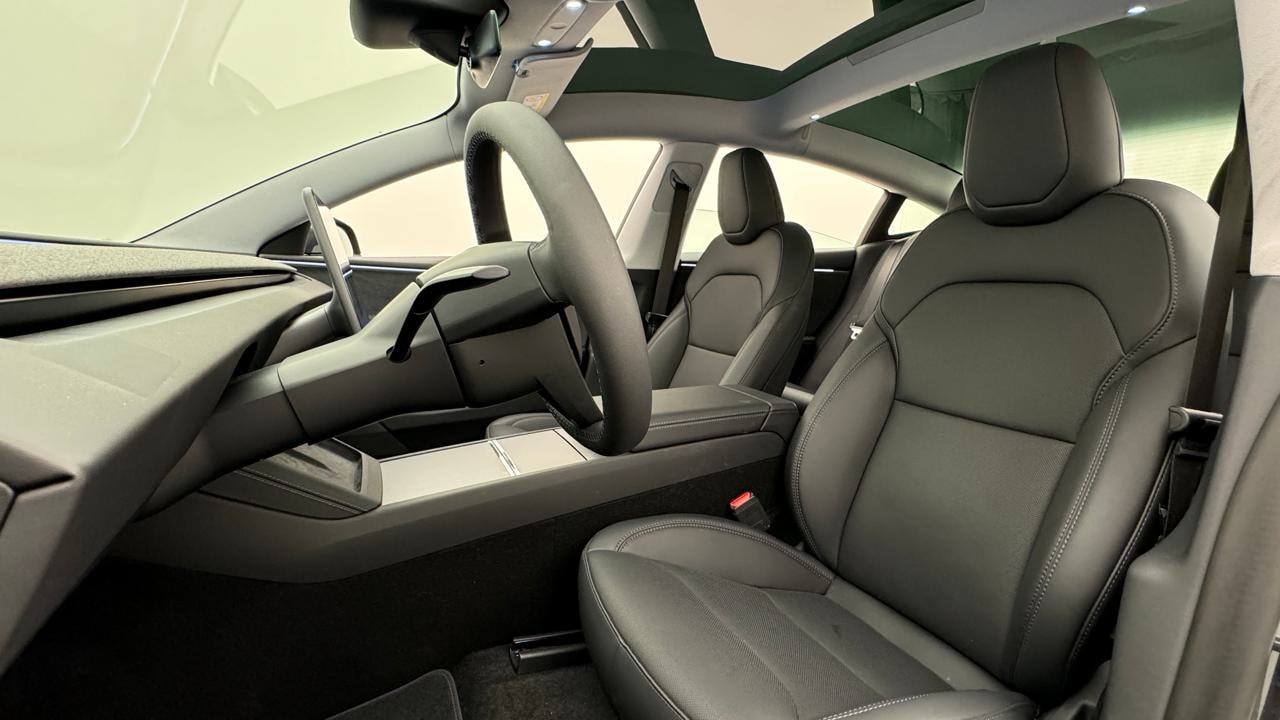 TESLA Model 3 Long Range Dual Motor AWD-image-4