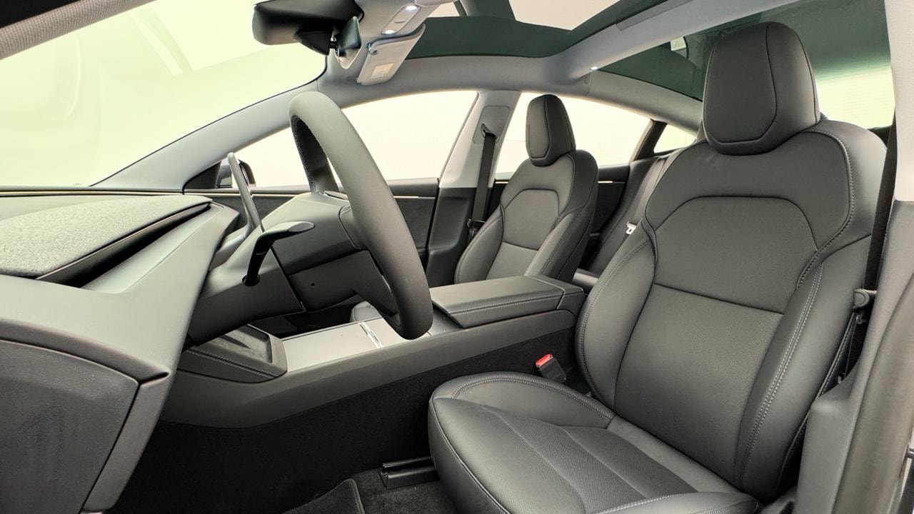 TESLA Model 3 Long Range Dual Motor AWD-image-4