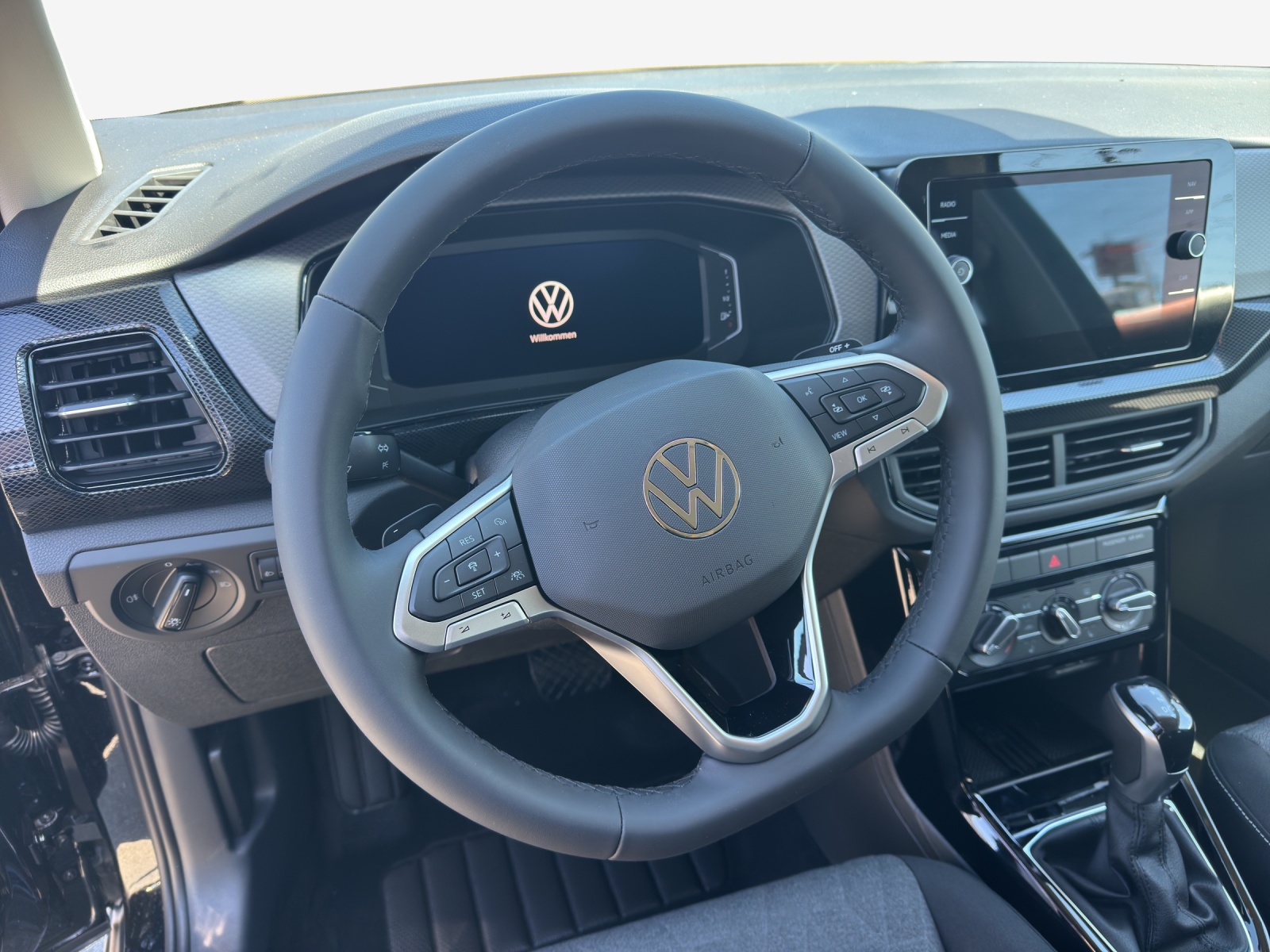 VW T-Cross 1.5 TSI EVO ACT Life DSG-image-9