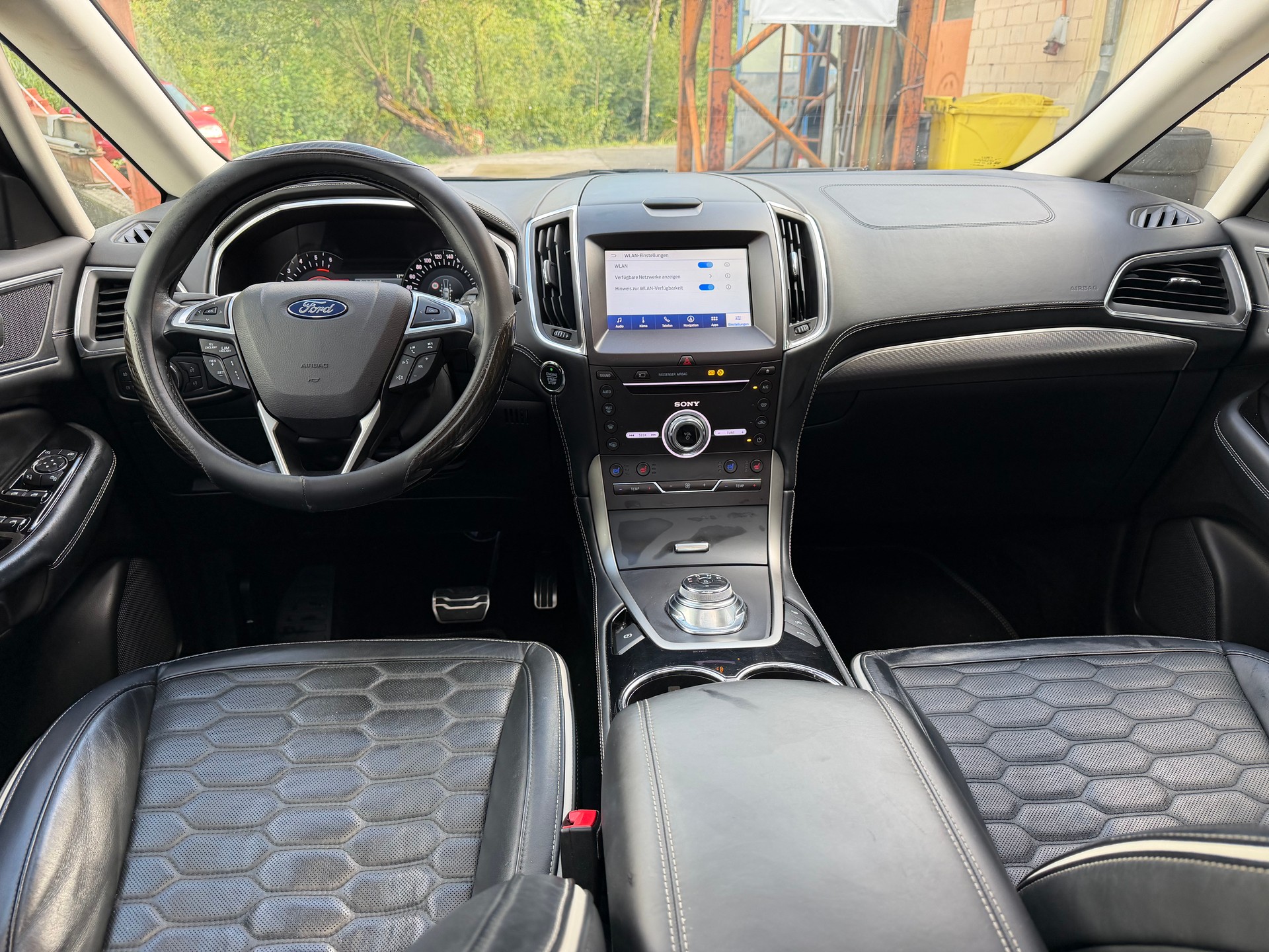 FORD S-Max 2.0 TDCi Vignale Automatic-image-1