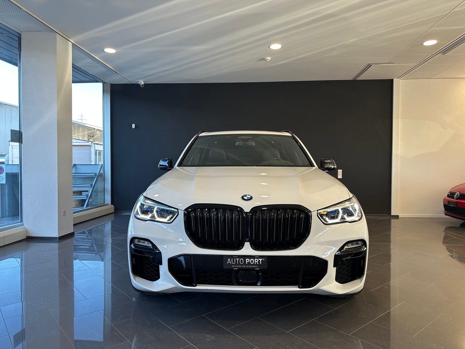 BMW X5 xDrive M50d Steptronic-showroom-element-2