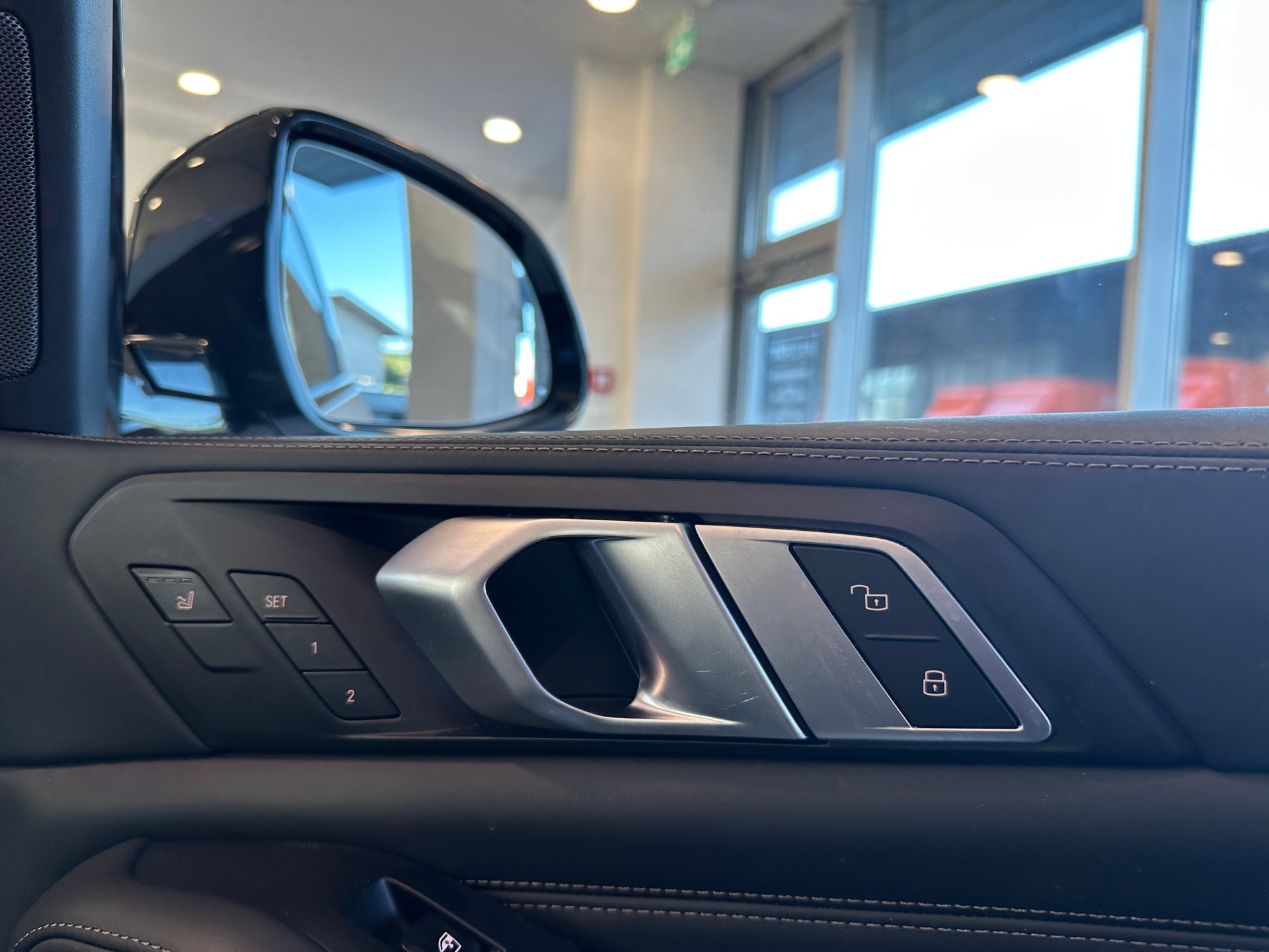 BMW X5 xDrive M50d Steptronic-image-23