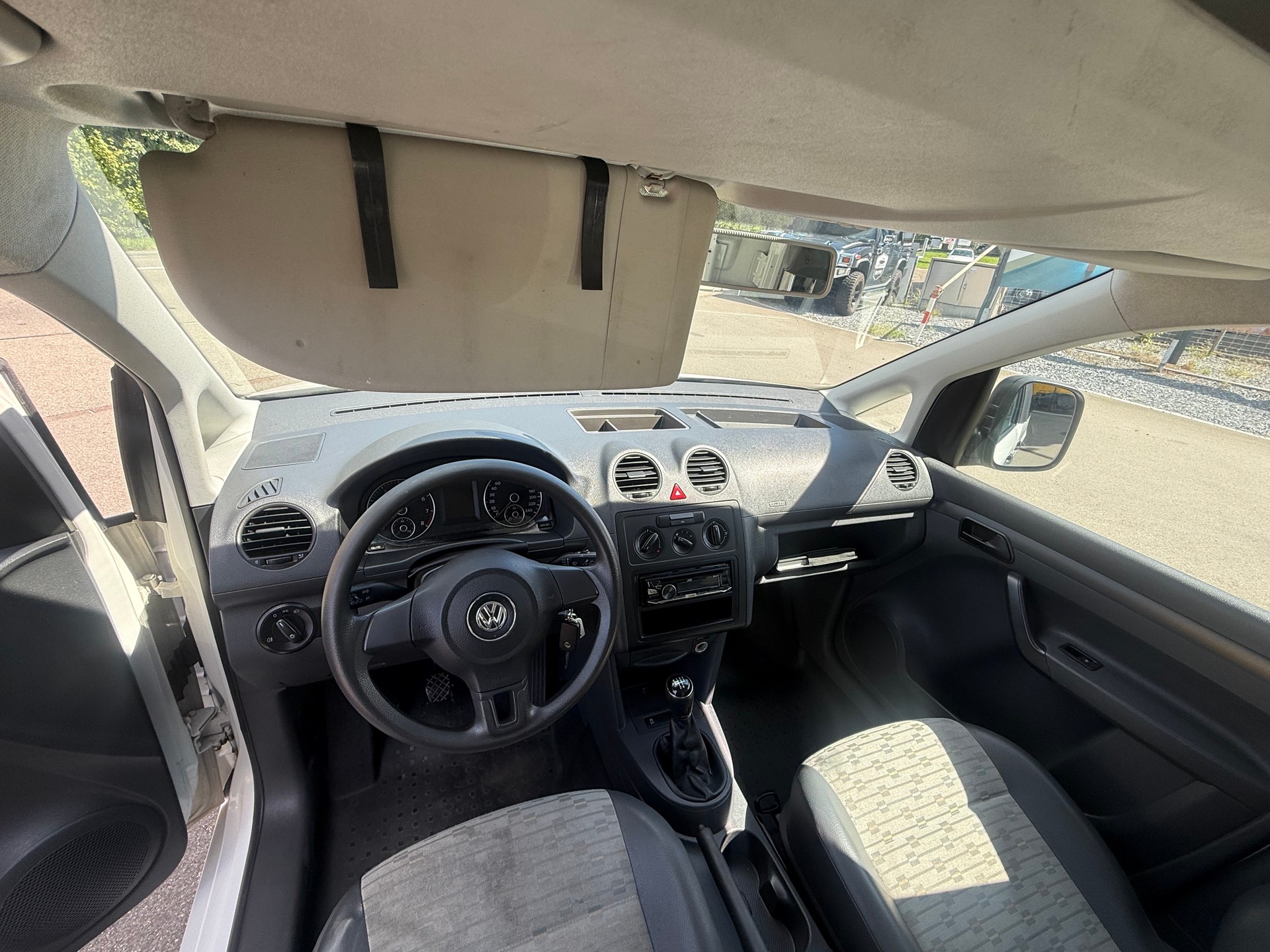 VW Caddy 1.2 TSI-image-8
