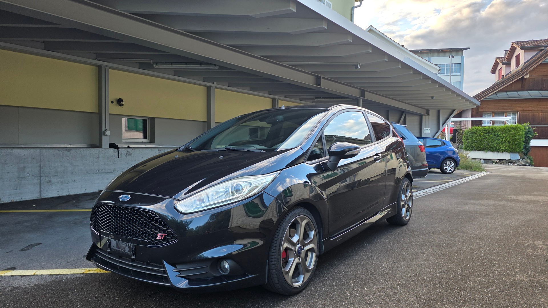 FORD 1.6 EcoB ST-1