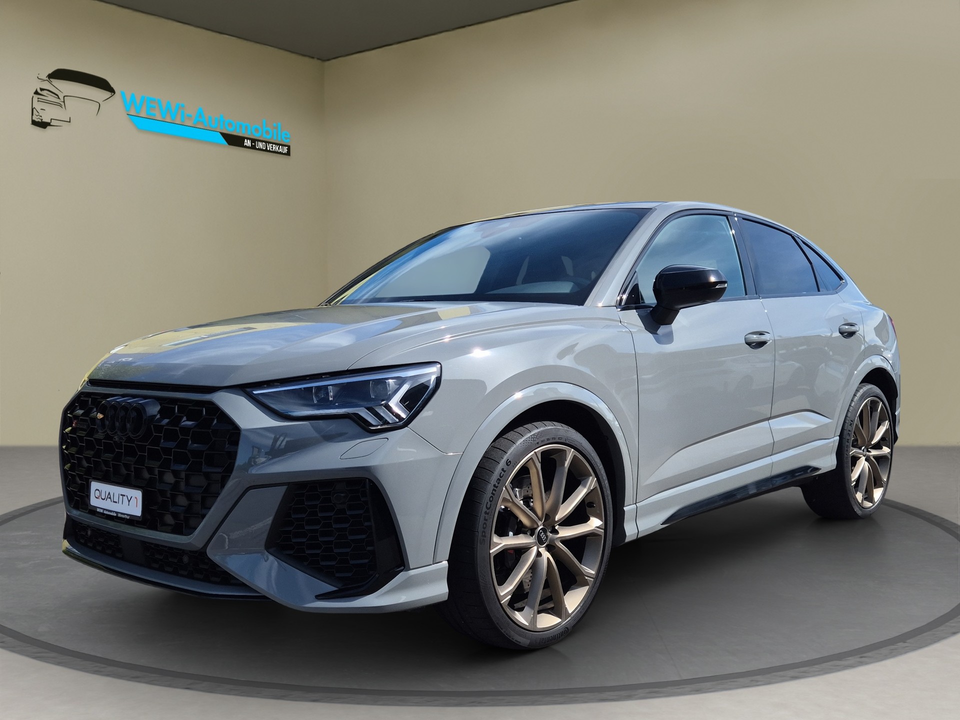 AUDI RS Q3 Sportback quattro S tronic-image-0
