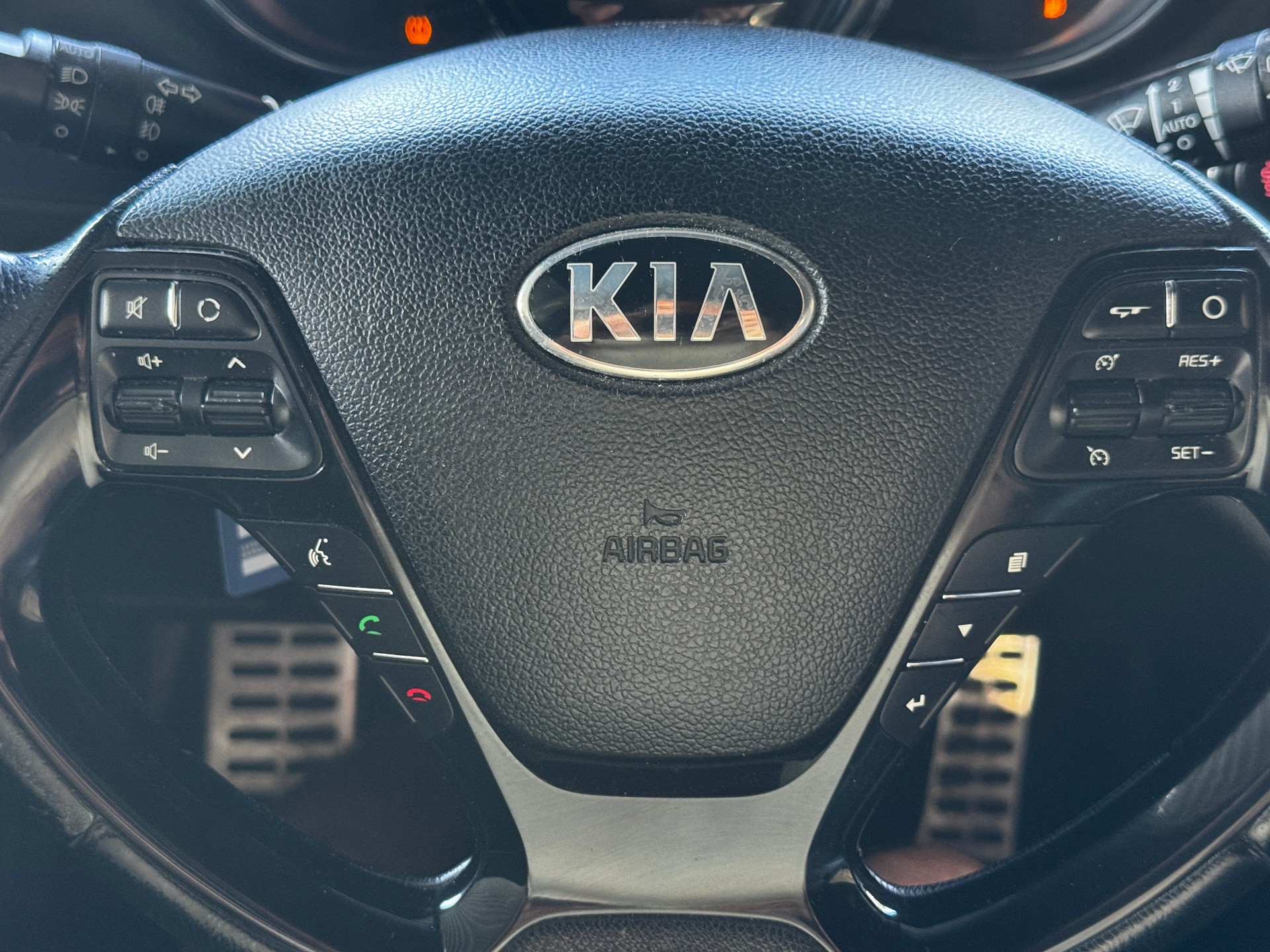 KIA Cee'd 1.6 GDi Turbo GT-image-11