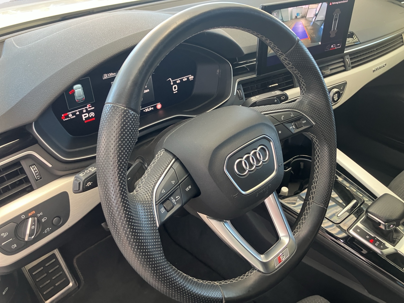 AUDI A4 Avant 45 TFSI S line S-tronic quattro-image-9