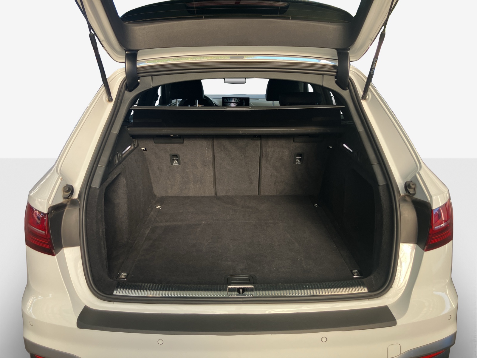 AUDI A4 Avant 45 TFSI S line S-tronic quattro-image-12