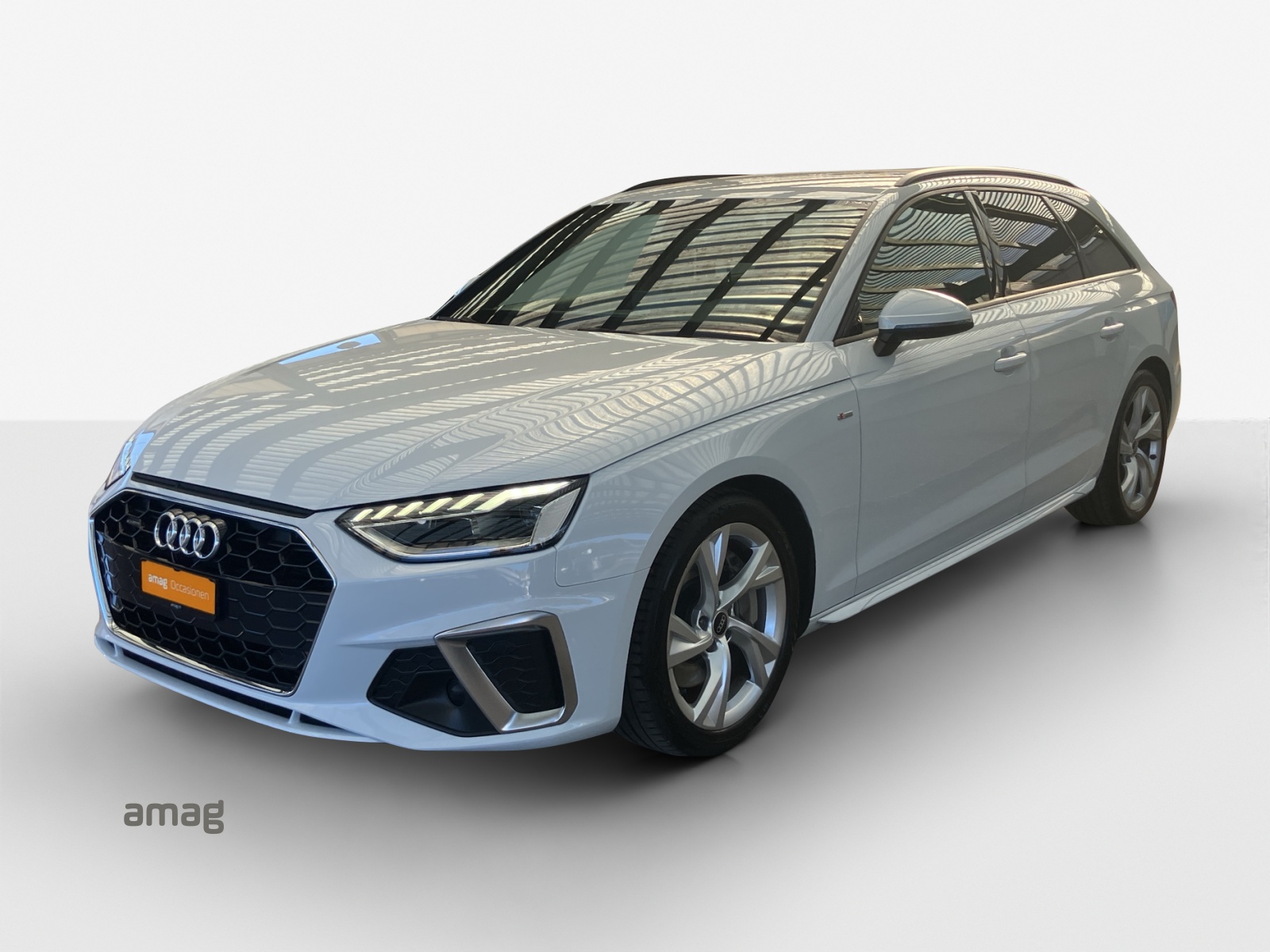 AUDI A4 Avant 45 TFSI S line S-tronic quattro