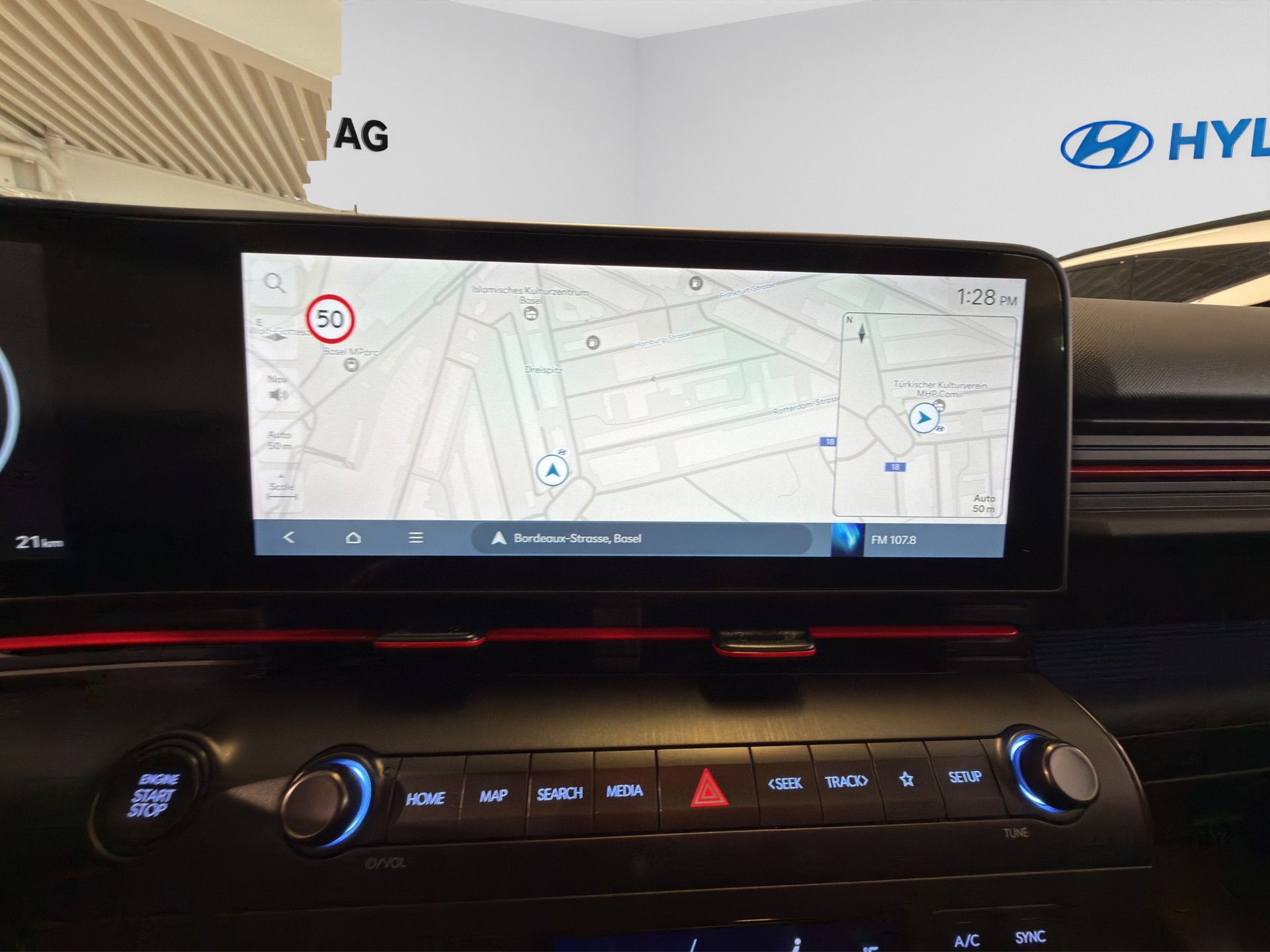 HYUNDAI Kona 1.6 GDi HEV N Line DCT-image-14