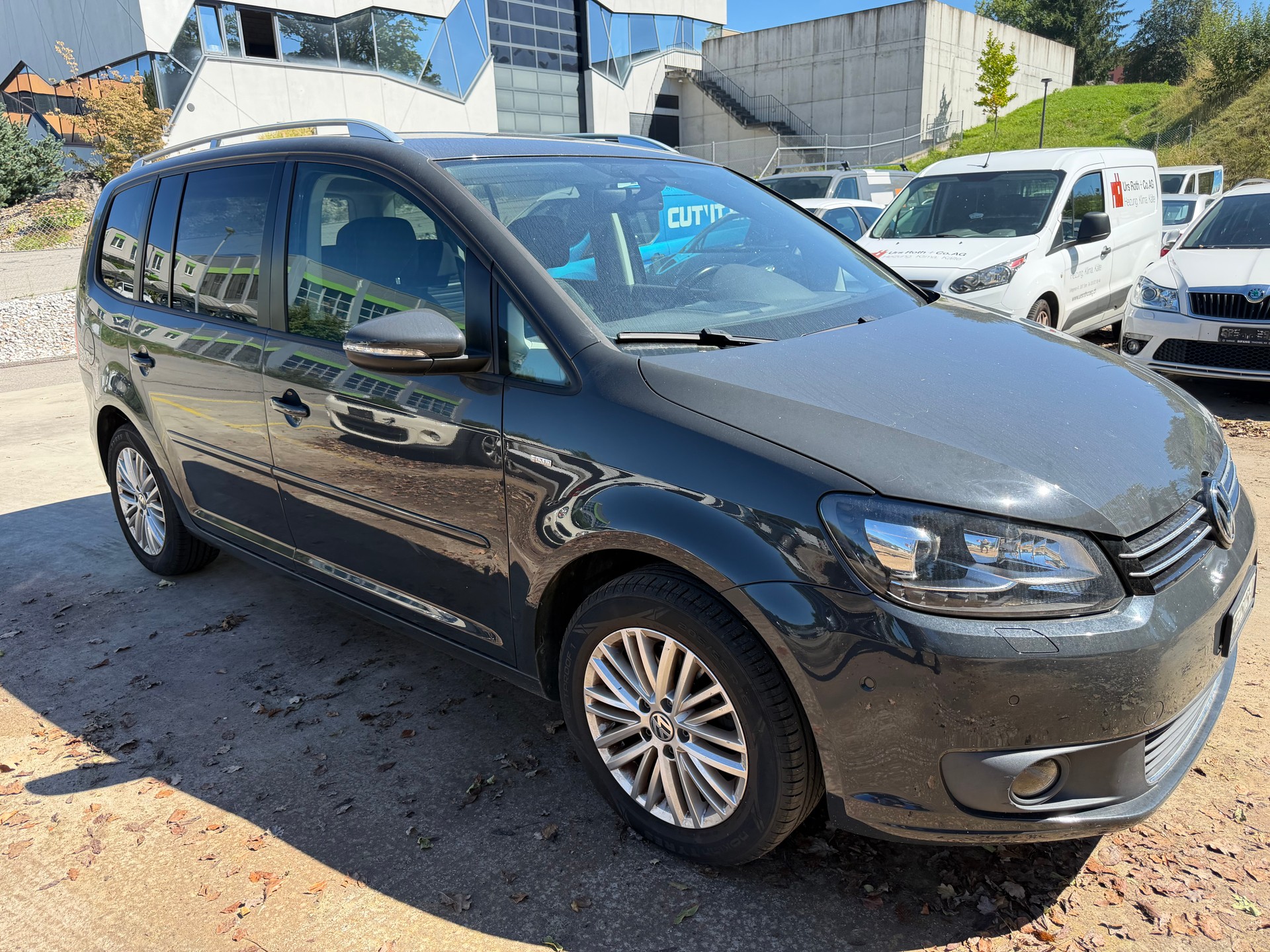 VW Touran 1.4 TSI Trendline-image-1