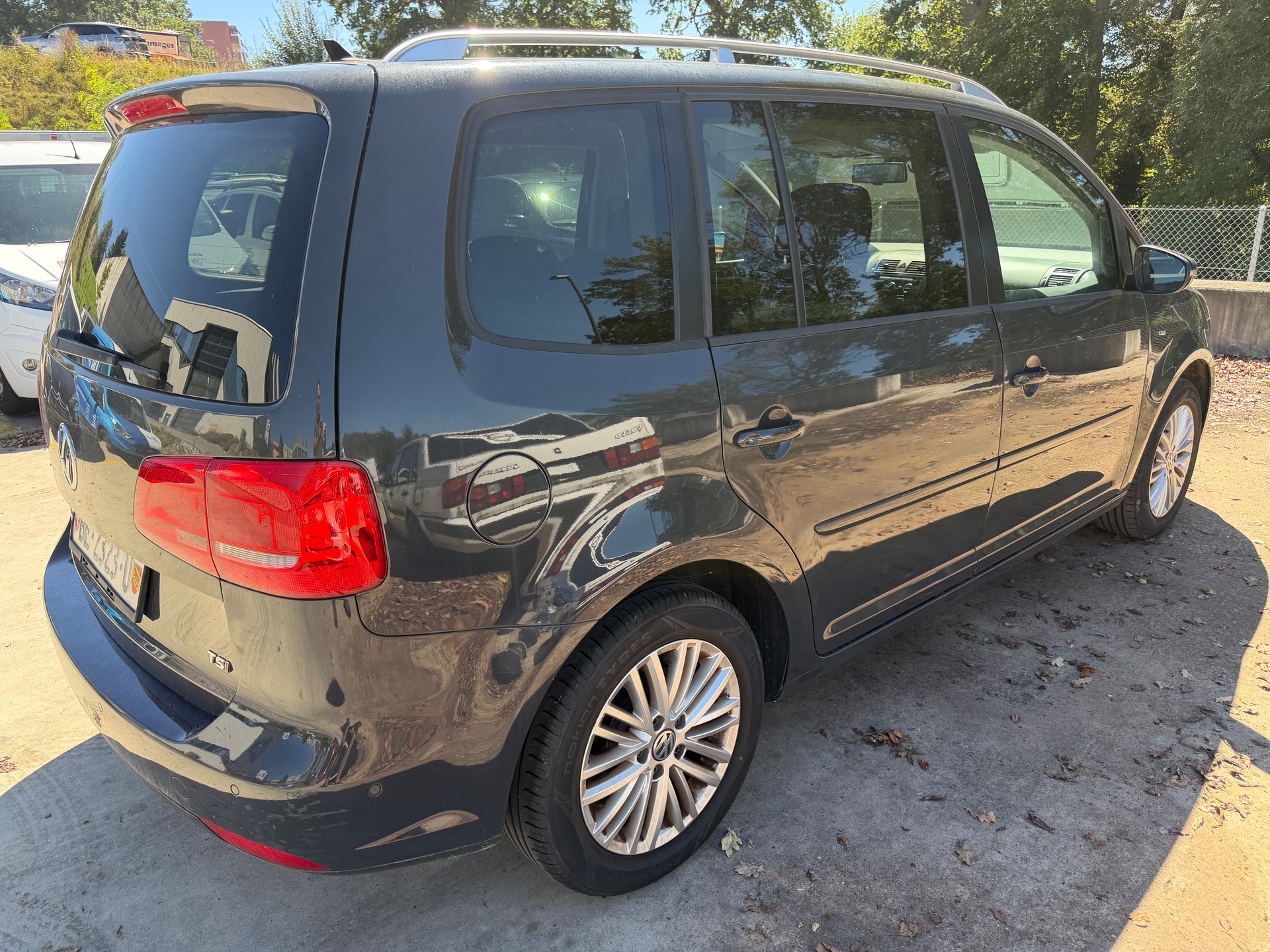 VW Touran 1.4 TSI Trendline-image-2