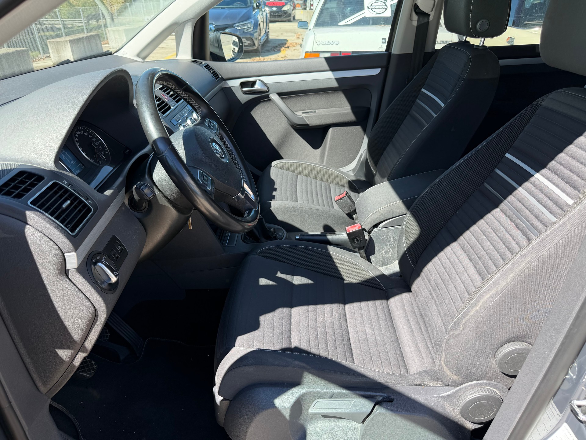 VW Touran 1.4 TSI Trendline-image-5