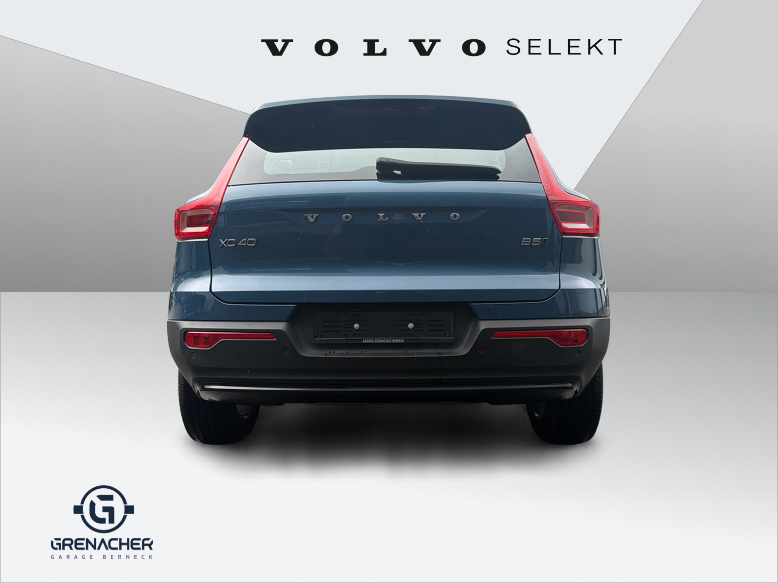 VOLVO XC40 2.0 B5 MH Plus Dark AWD-image-7