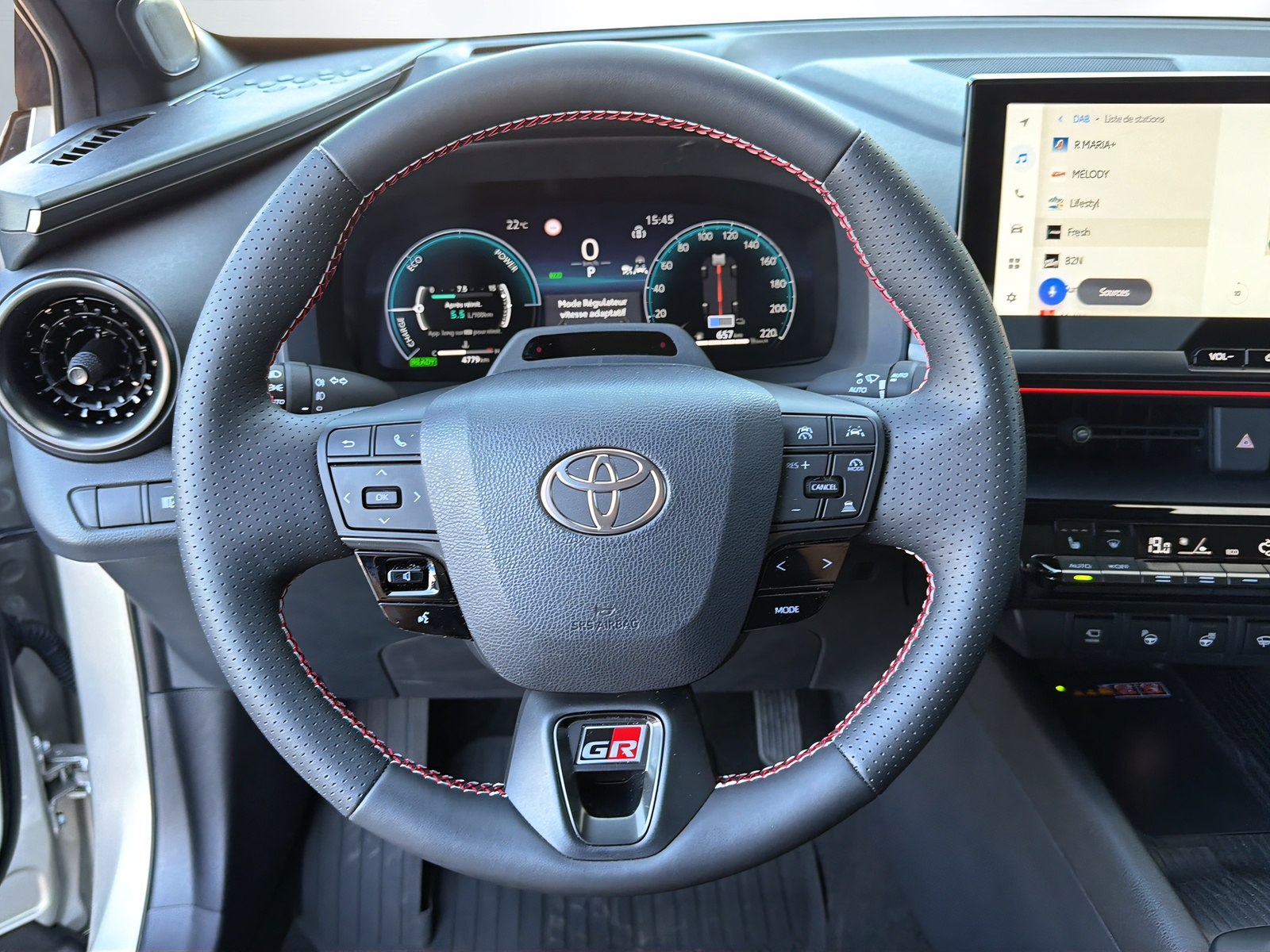 TOYOTA C-HR 2.0 HSD CVT GR Sport Premiere 4WD-image-6