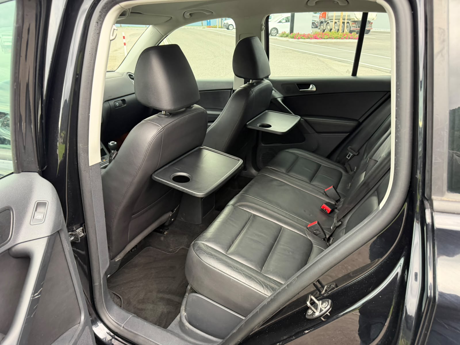 VW Tiguan 1.4 TSI BlueMotion Value 4x2-image-8