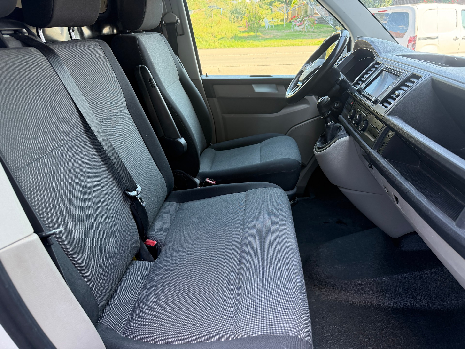 VW T6-image-7