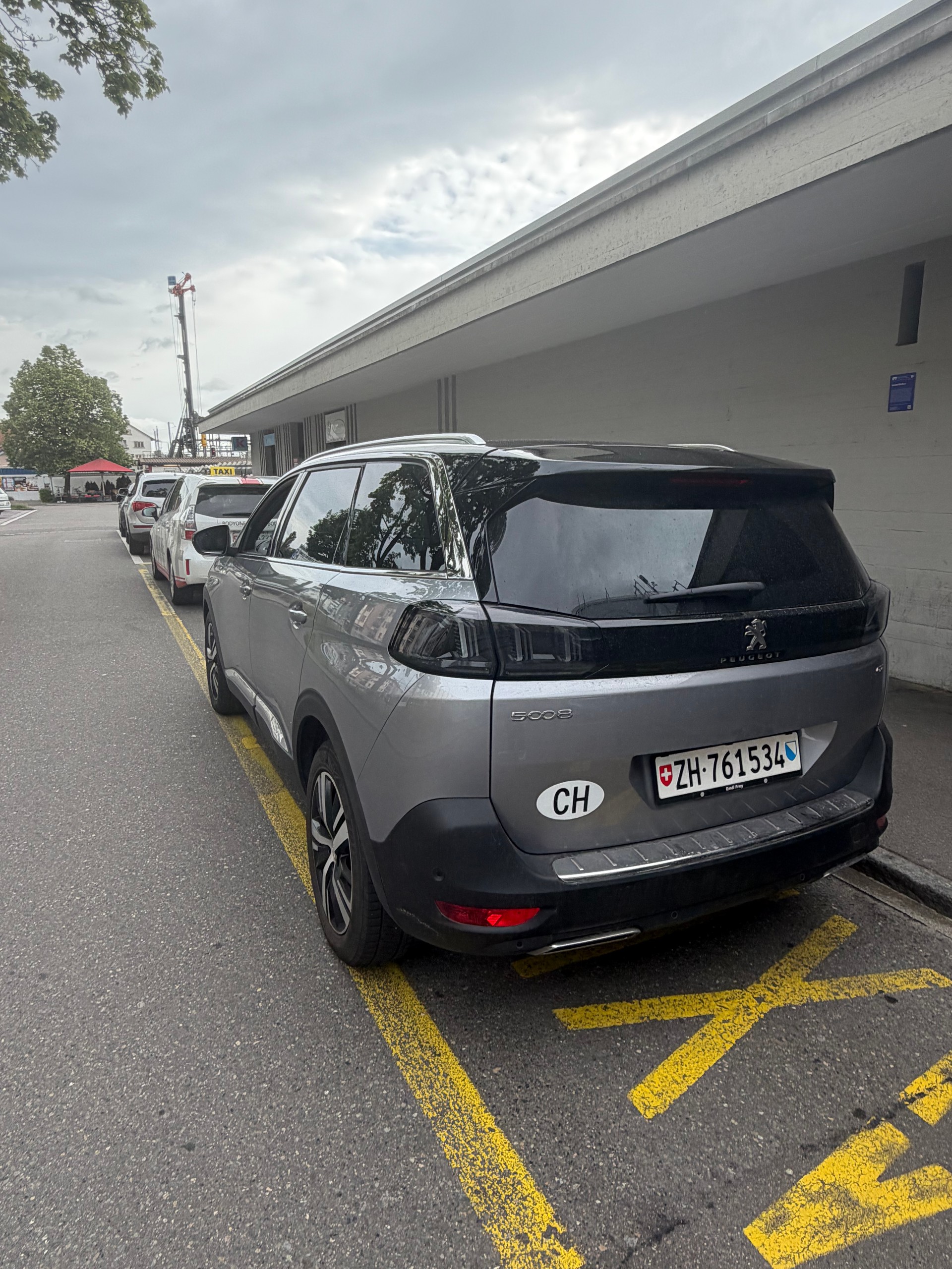 PEUGEOT 1.5 BlueHDi GT-image-2