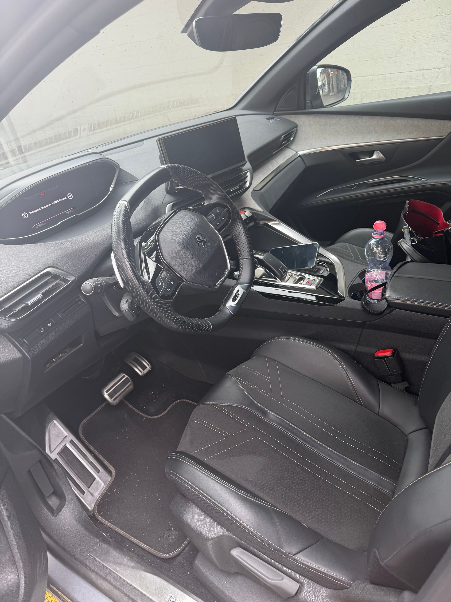 PEUGEOT 1.5 BlueHDi GT-image-3