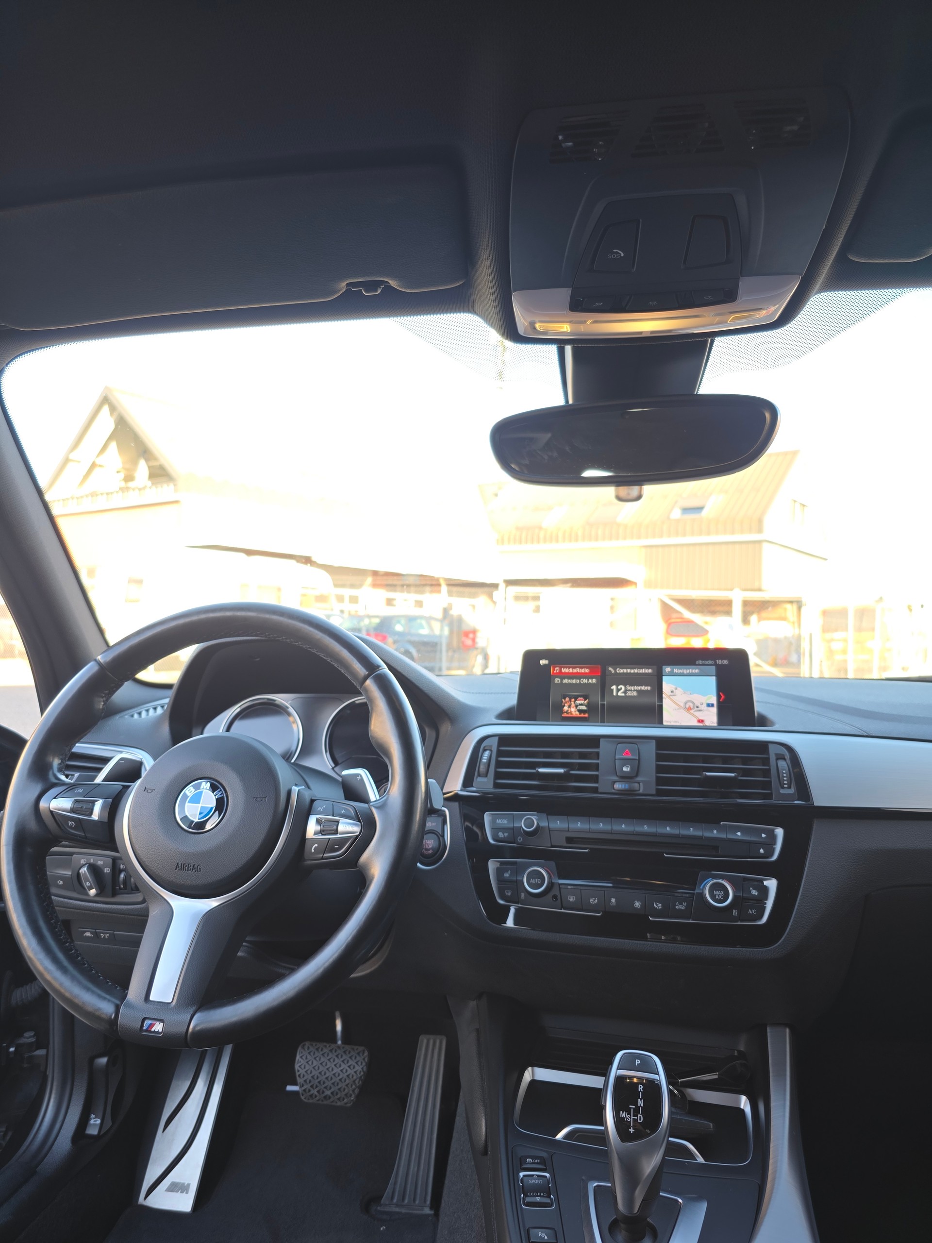 BMW M140i xDrive Steptronic-image-9