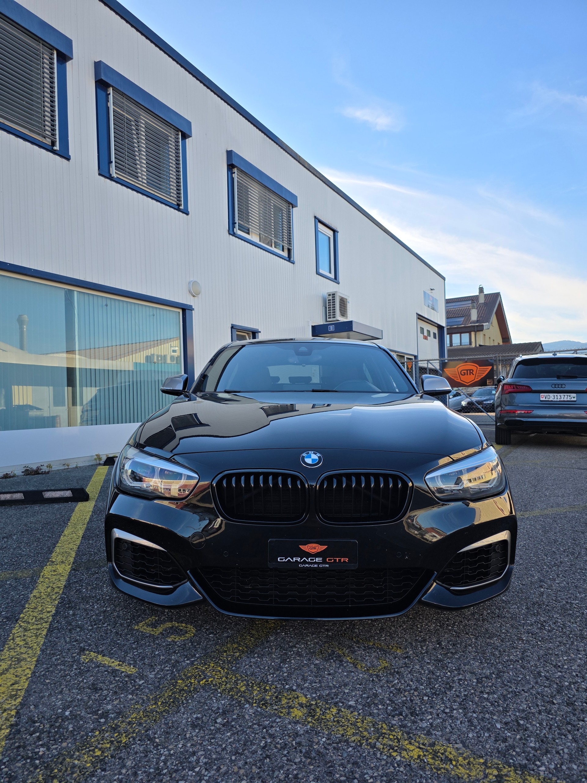 BMW M140i xDrive Steptronic-image-1