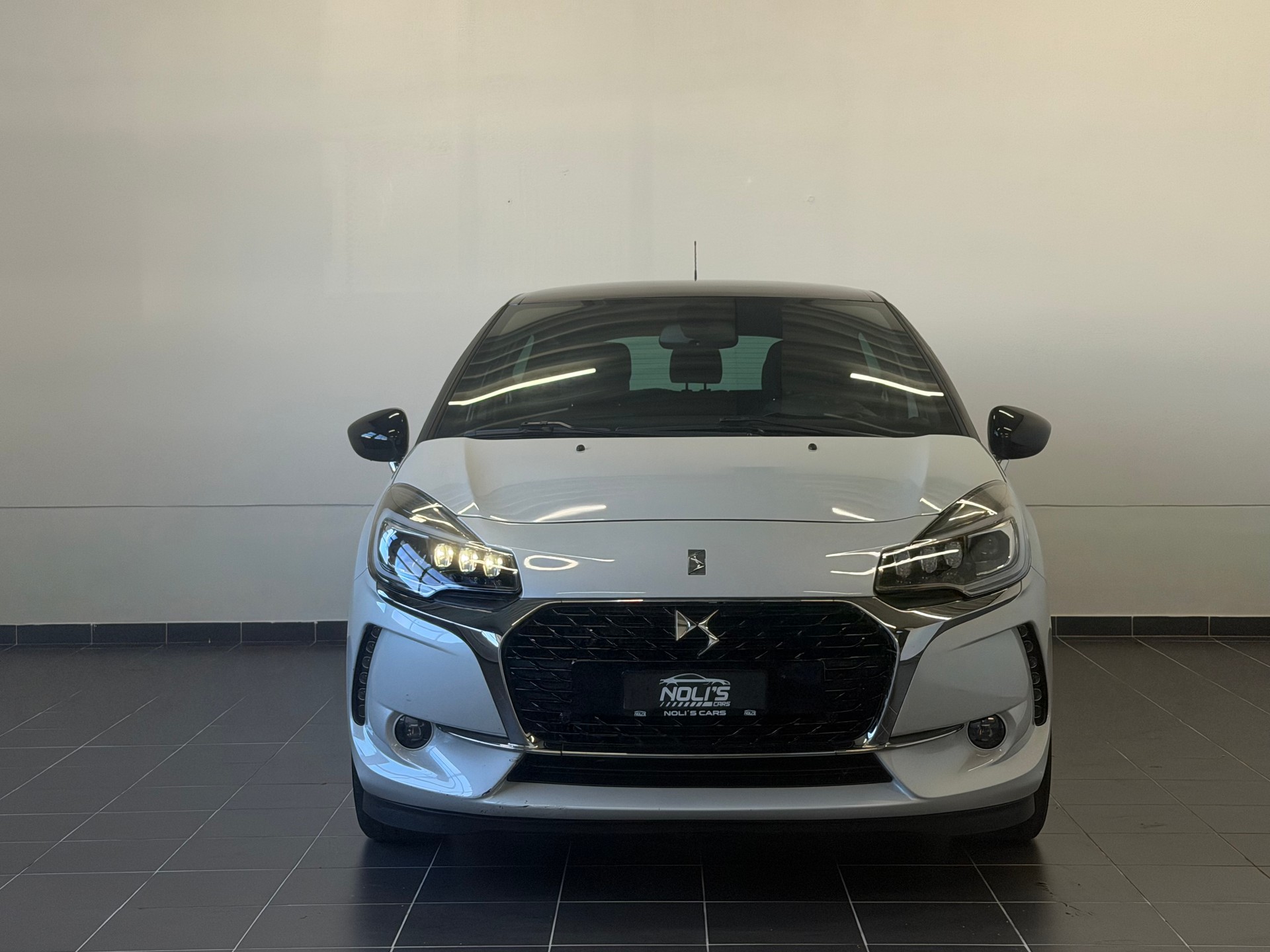 DS AUTOMOBILES DS 3 1.2 PureTech SO Chic-image-3