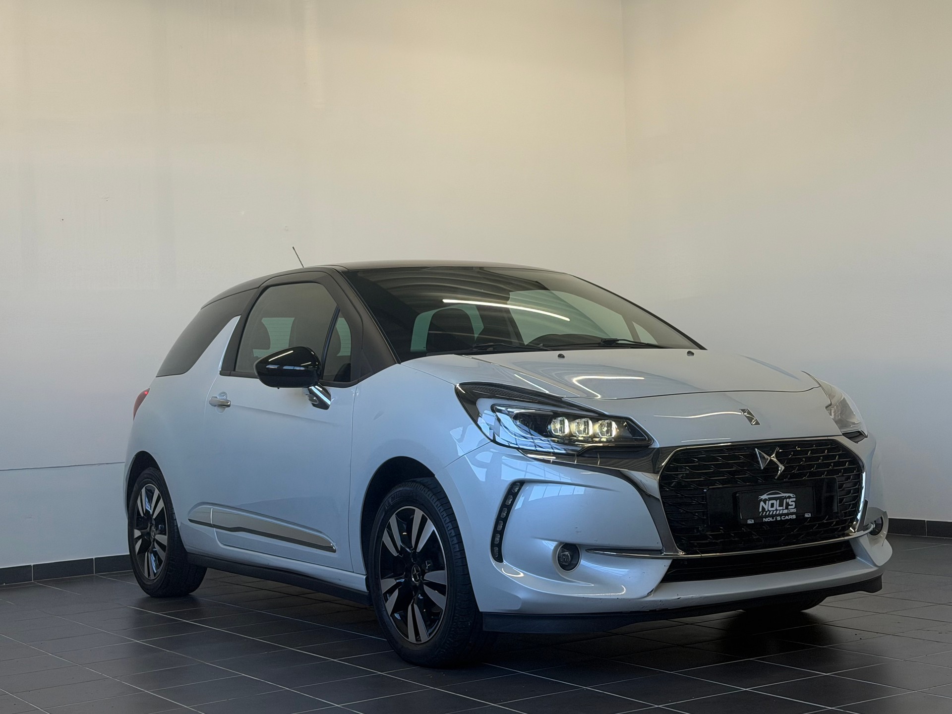 DS AUTOMOBILES DS 3 1.2 PureTech SO Chic-image-1