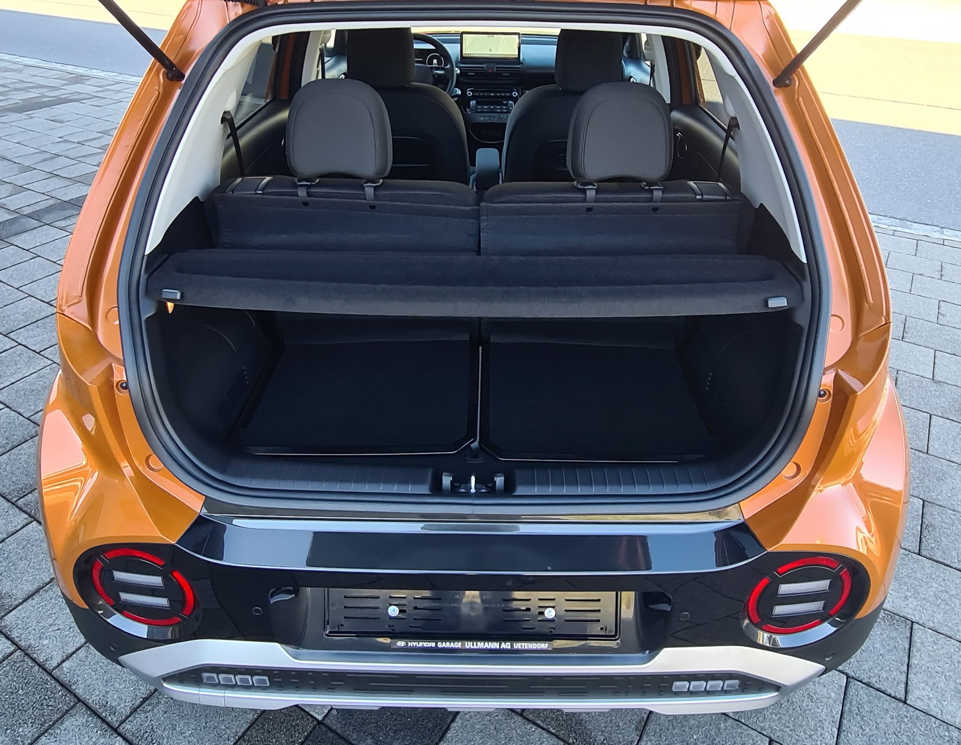 HYUNDAI Inster 49kWh Amplia-image-11