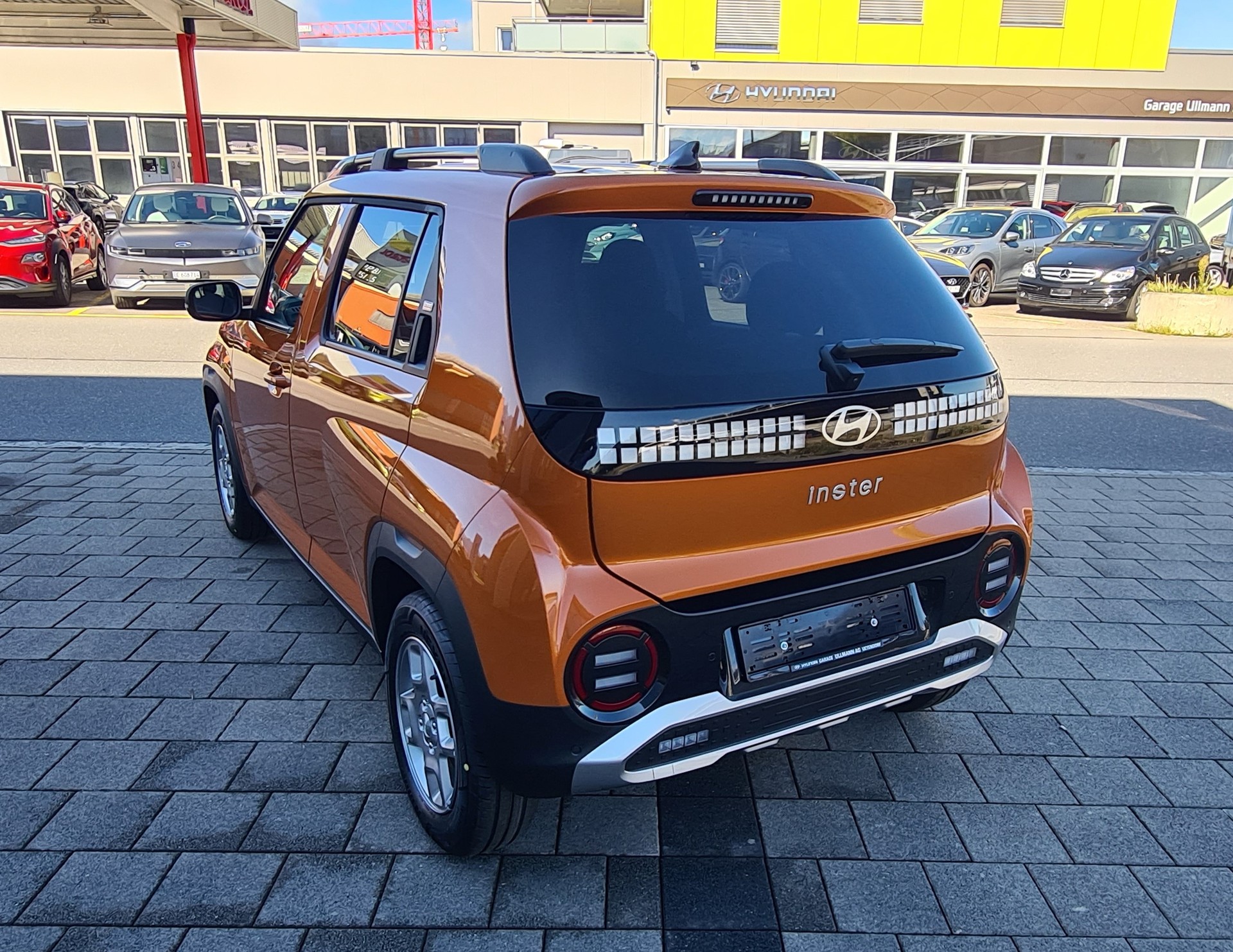 HYUNDAI Inster 49kWh Amplia-image-4