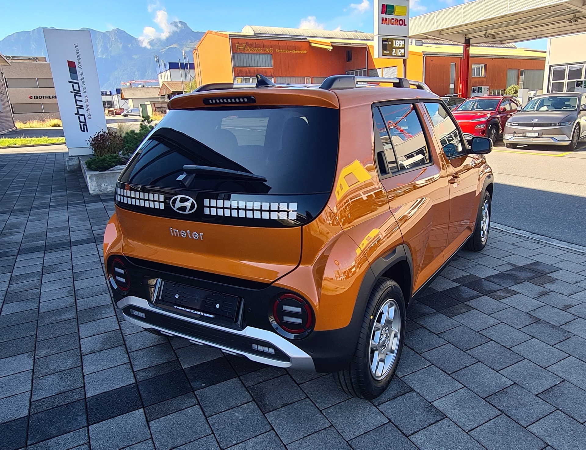 HYUNDAI Inster 49kWh Amplia-image-3