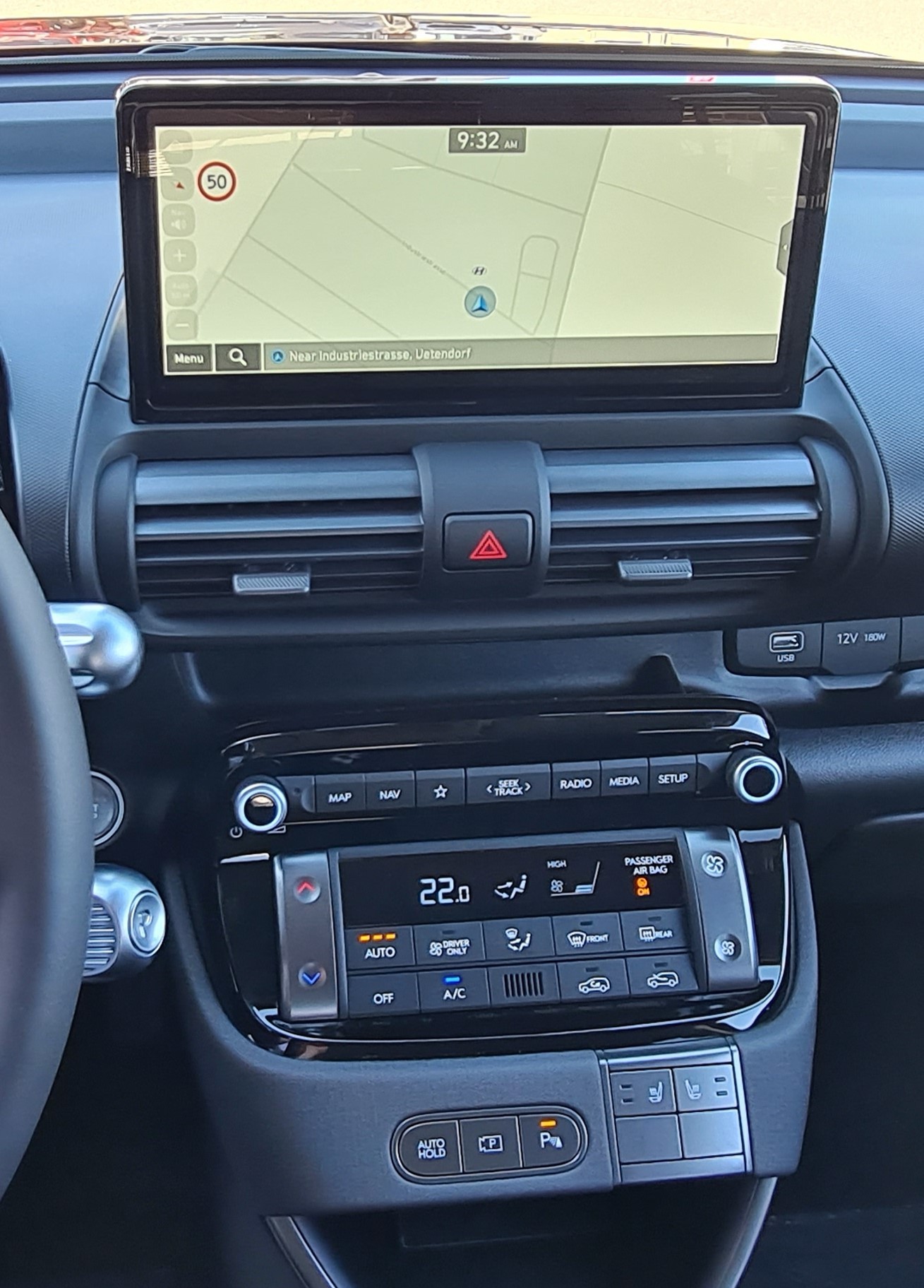 HYUNDAI Inster 49kWh Amplia-image-14