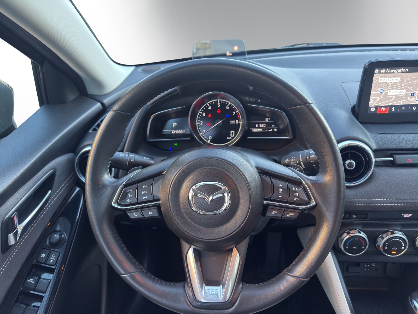 MAZDA 2 G 90 Revolution-image-11