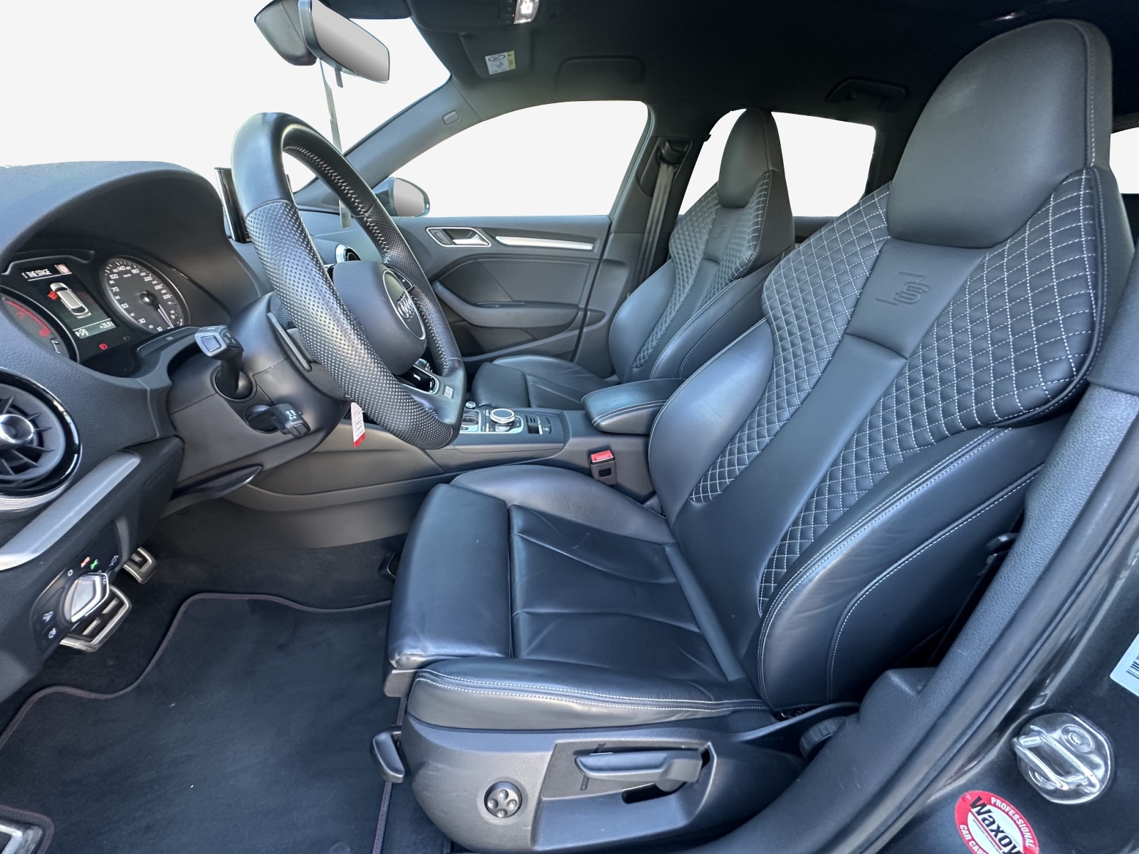 AUDI S3 Sportback 2.0 TFSI quattro S-tronic-image-7