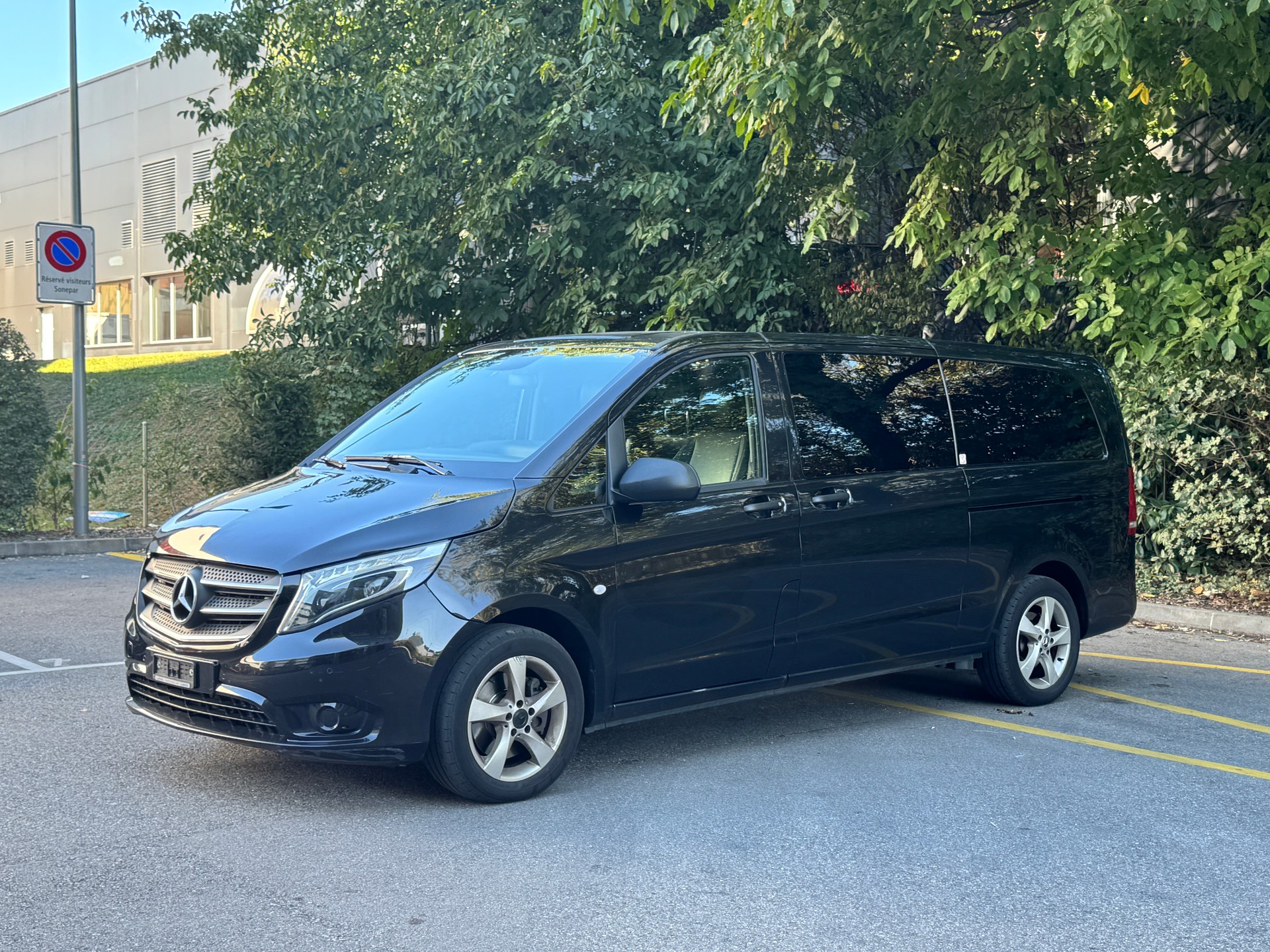 MERCEDES-BENZ Vito 119 BlueTEC Tourer Select L 4Matic 7G-Tronic-image-2