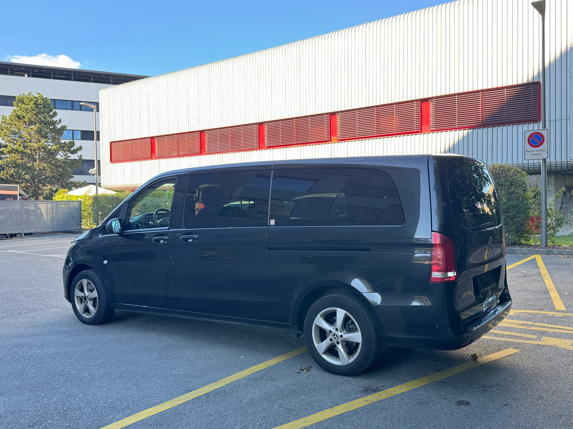 MERCEDES-BENZ Vito 119 BlueTEC Tourer Select L 4Matic 7G-Tronic-image-4