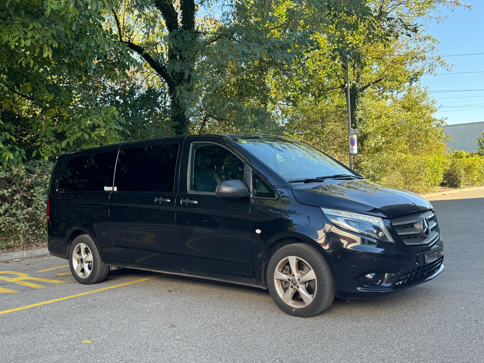 MERCEDES-BENZ Vito 119 BlueTEC Tourer Select L 4Matic 7G-Tronic-image-1
