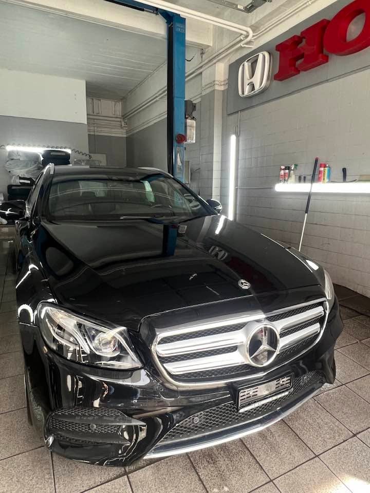 MERCEDES-BENZ E 220 d Swiss Star AMG Line 4Matic 9G-Tronic-image-1