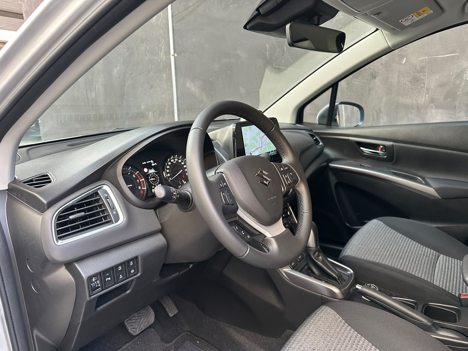 SUZUKI S-Cross 1.4 Compact+ Hybrid AllGrip Automat-image-8