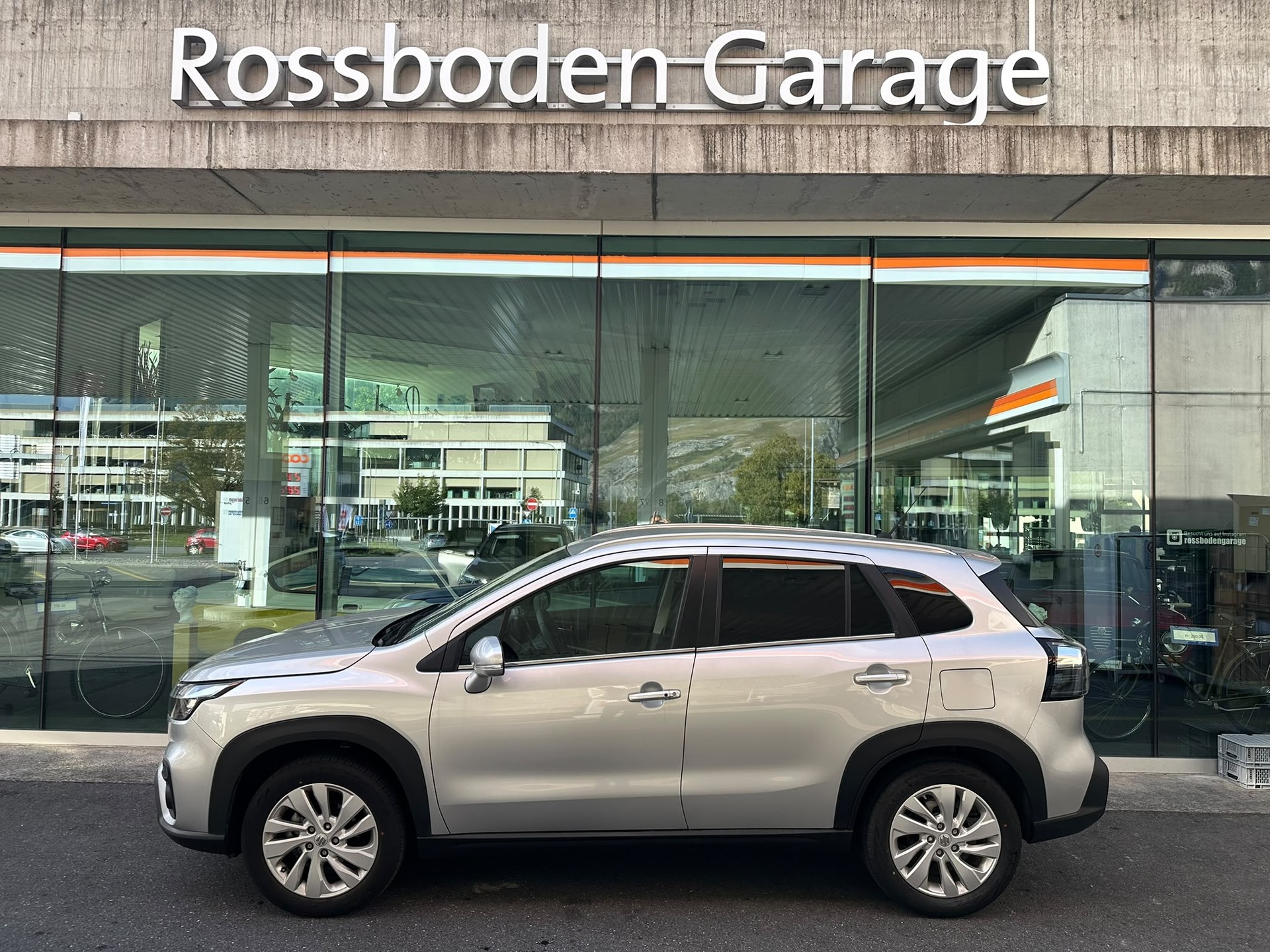 SUZUKI S-Cross 1.4 Compact+ Hybrid AllGrip Automat-image-0