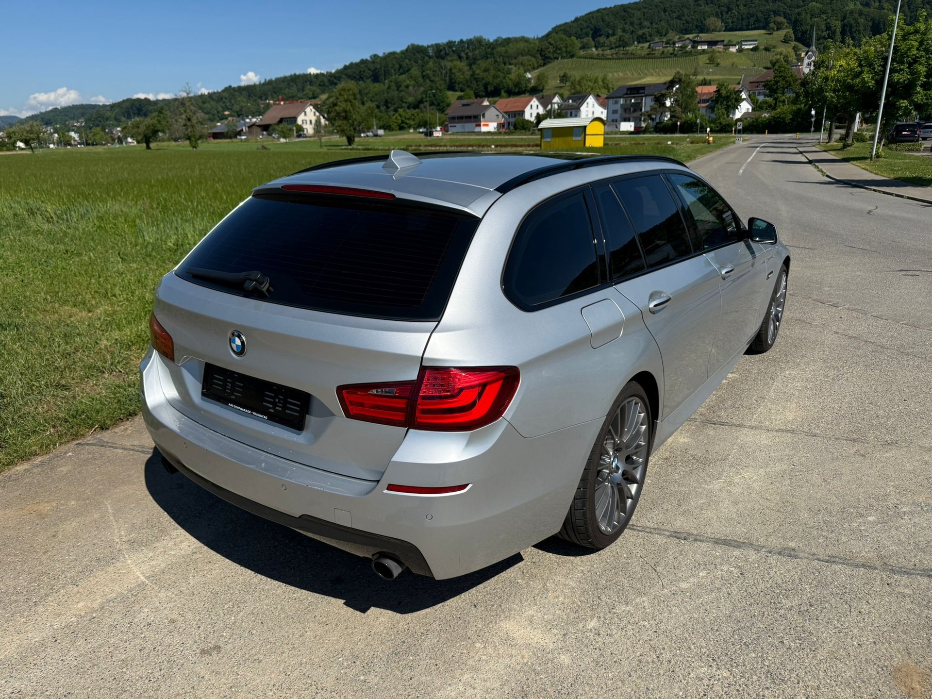 BMW 535i xDrive Touring Steptronic-image-4