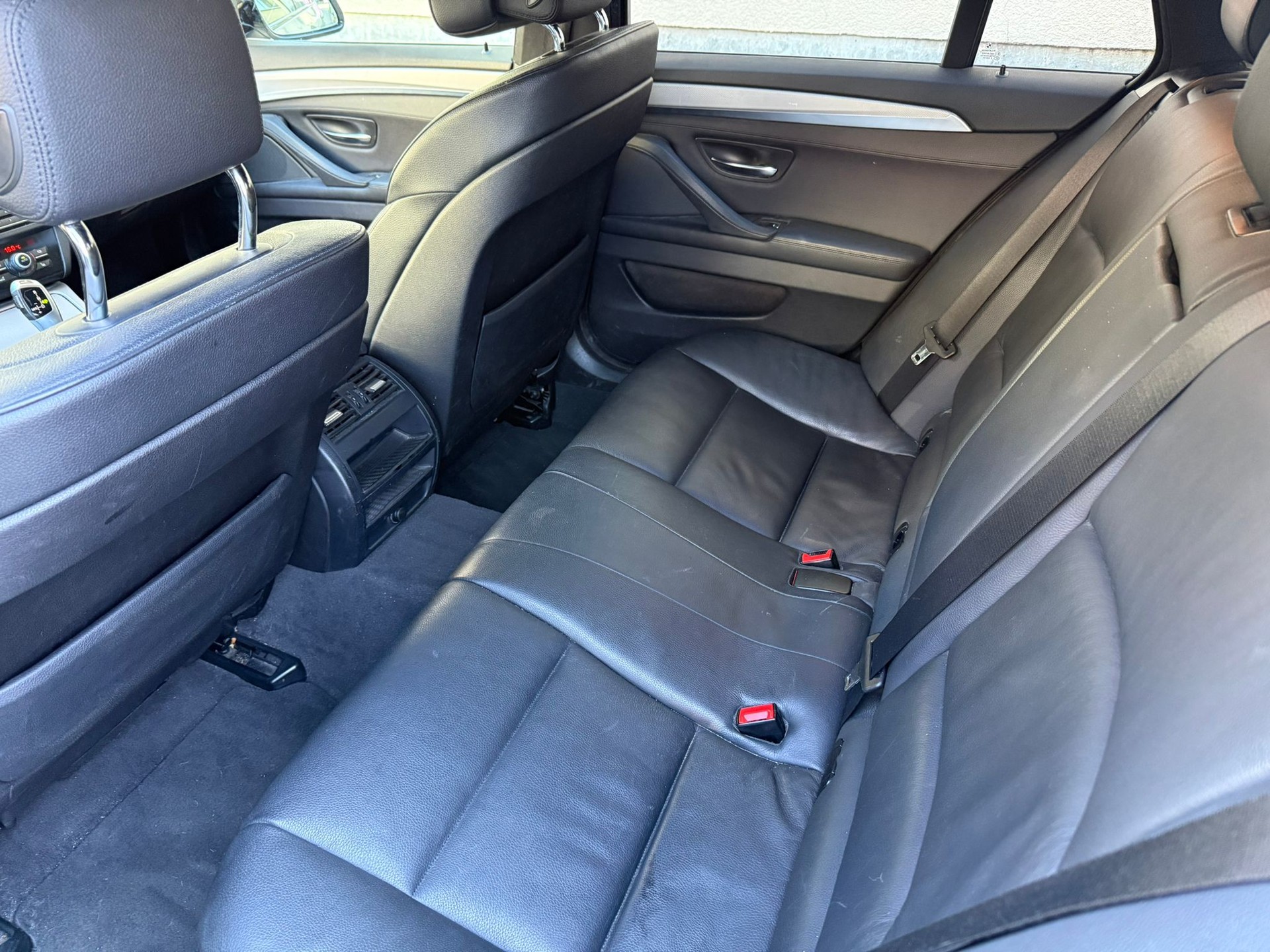 BMW 535i xDrive Touring Steptronic-image-11