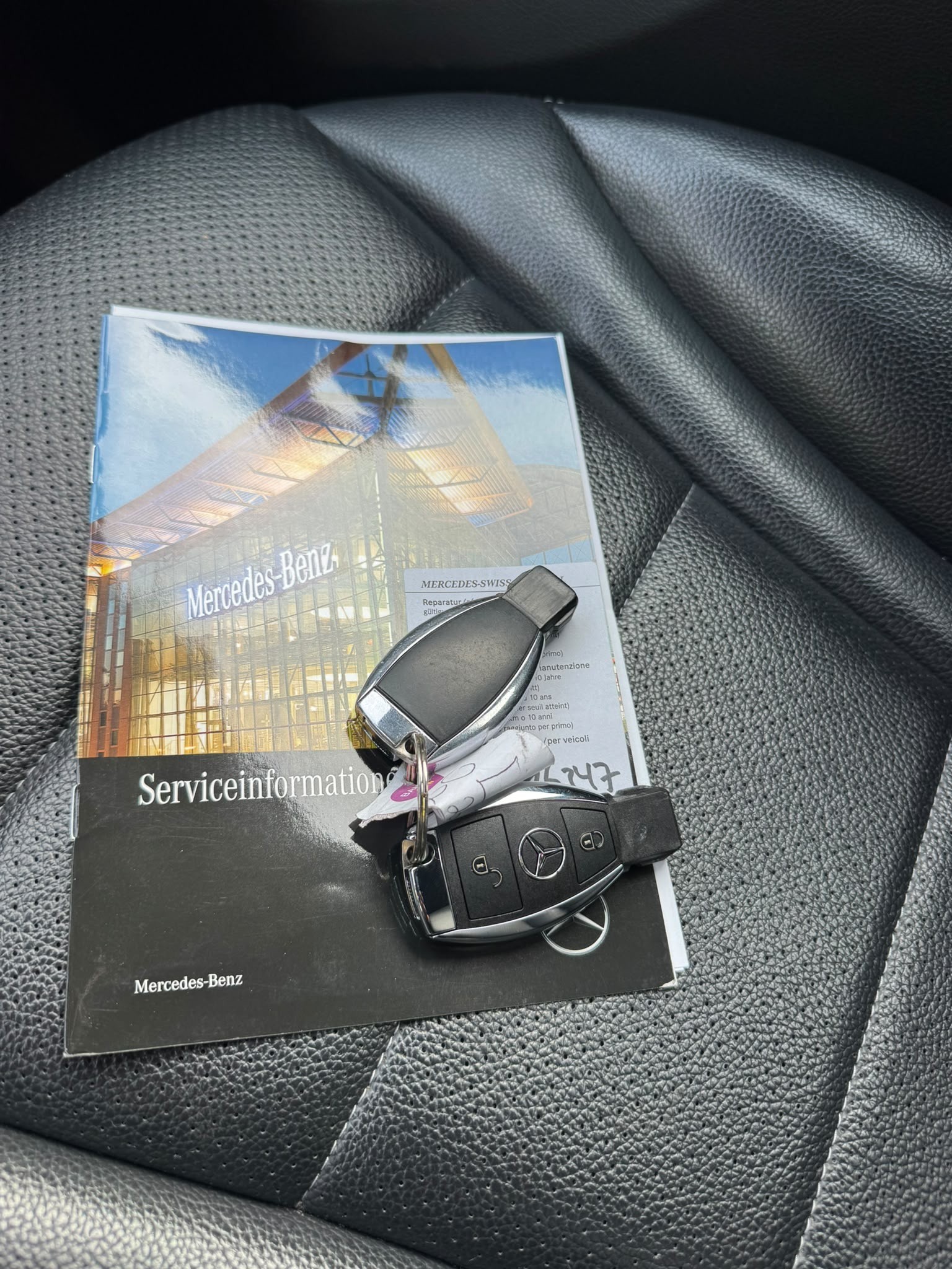 MERCEDES-BENZ GLC 220d Off-Road 4Matic 9G-Tronic-image-14