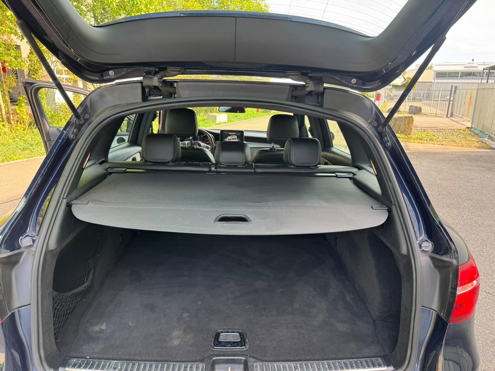 MERCEDES-BENZ GLC 220d Off-Road 4Matic 9G-Tronic-image-11